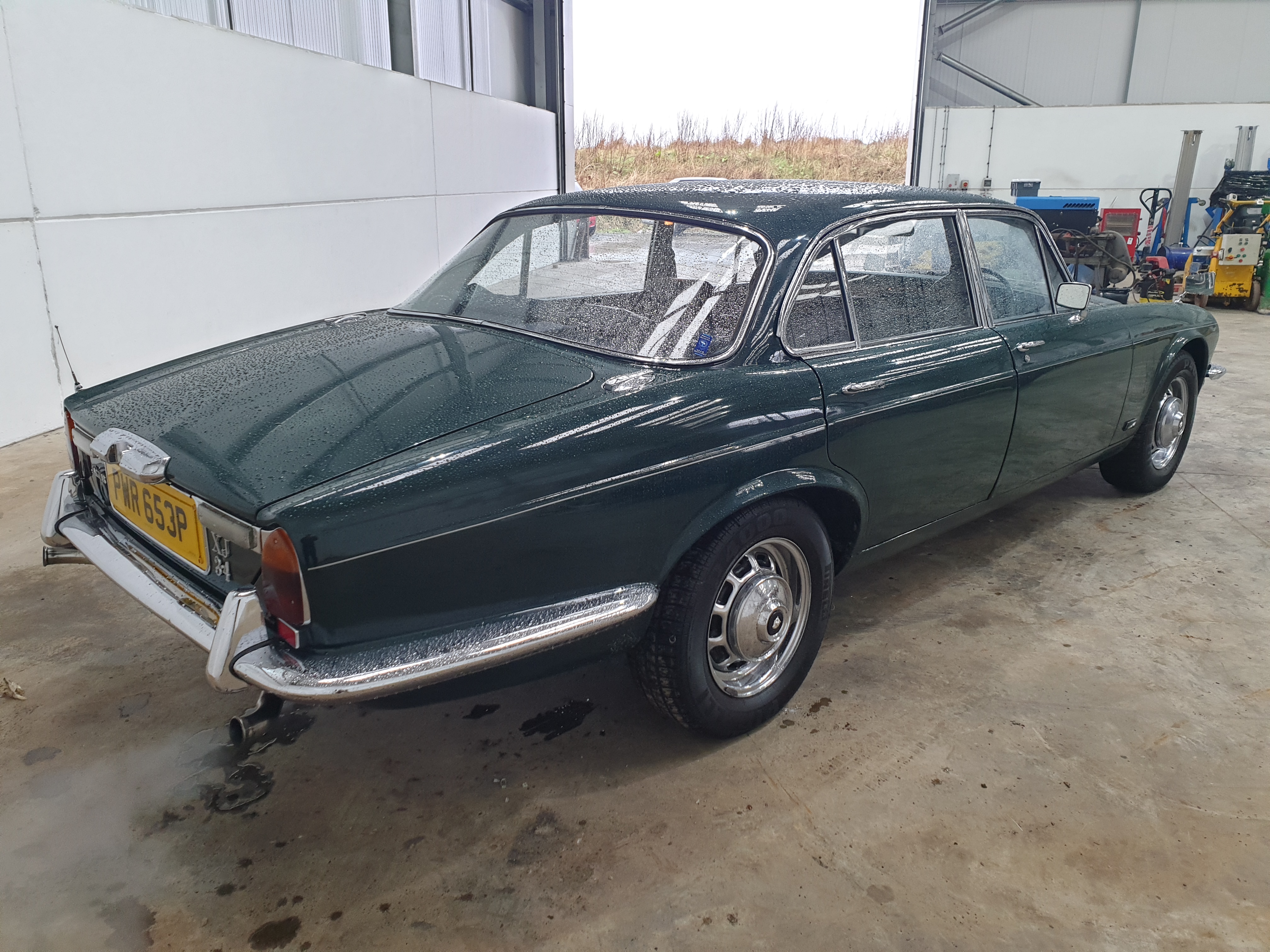 1975 Jaguar XJ6 3.4 - Image 3 of 16