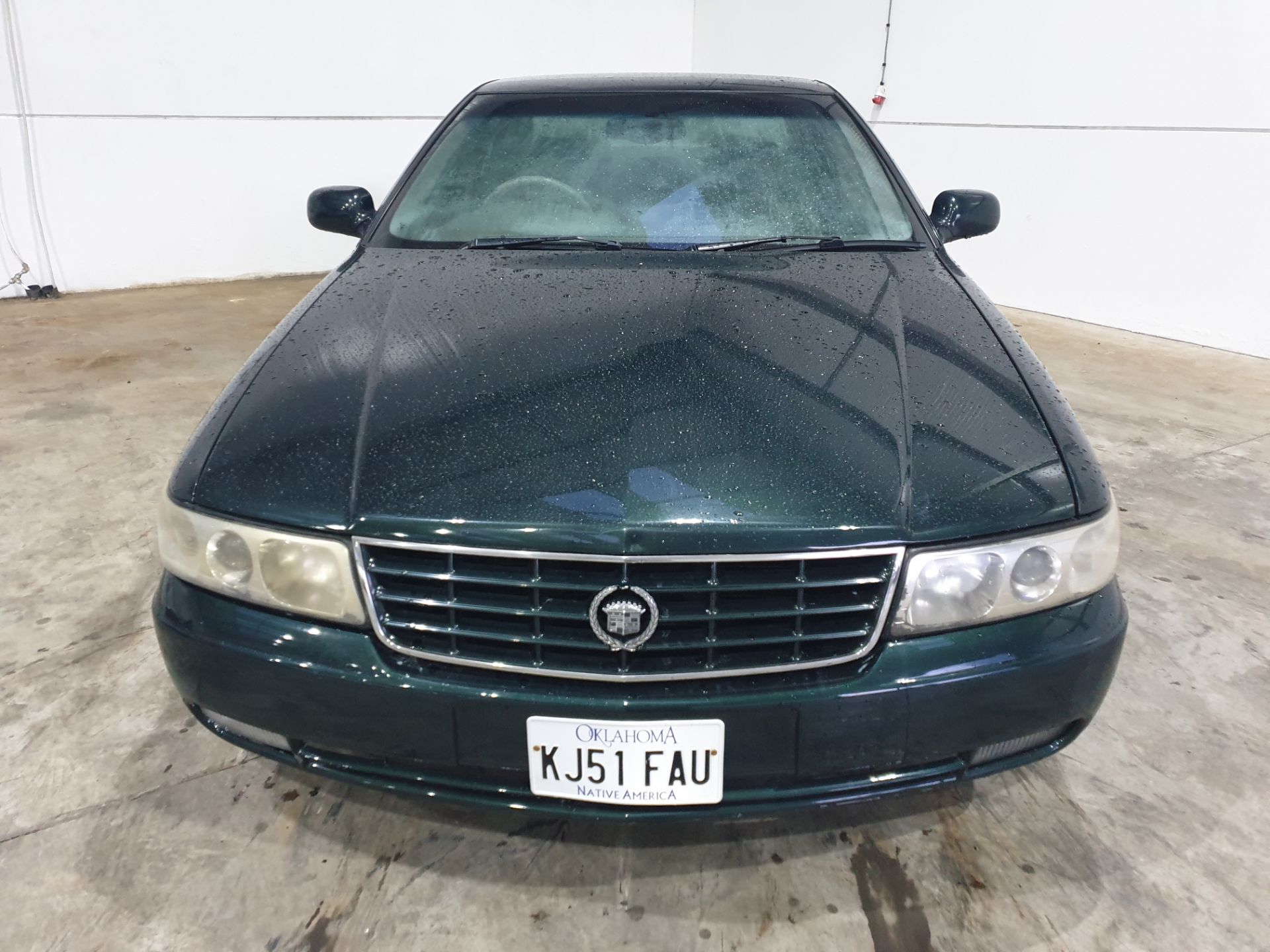 Cadillac STS V8 - Image 8 of 11