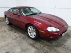 Jaguar XK8 Coupe