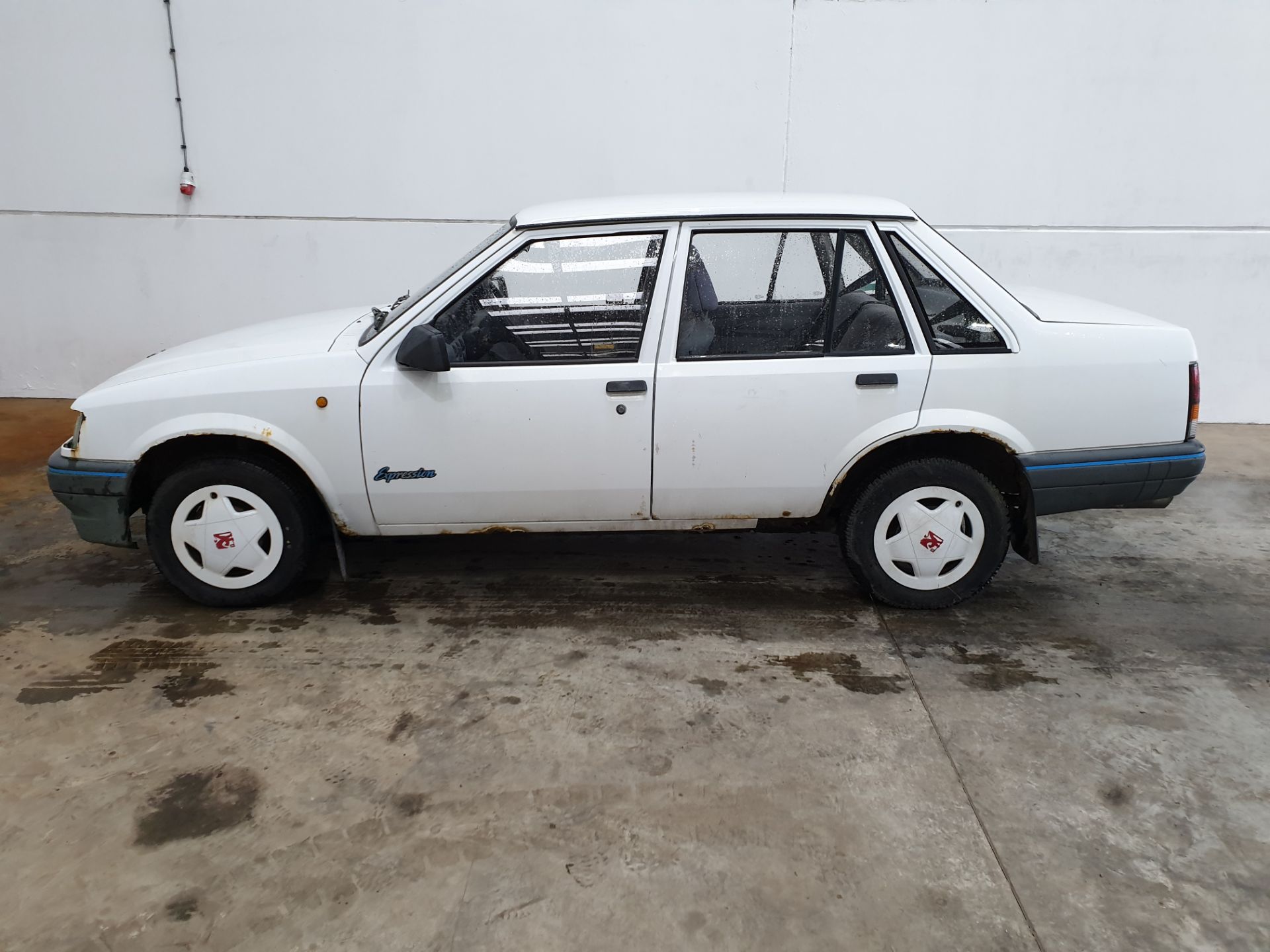 1992 Vauxhall Nova 4dr Expression - Image 6 of 12