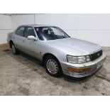 1990 Lexus LS400