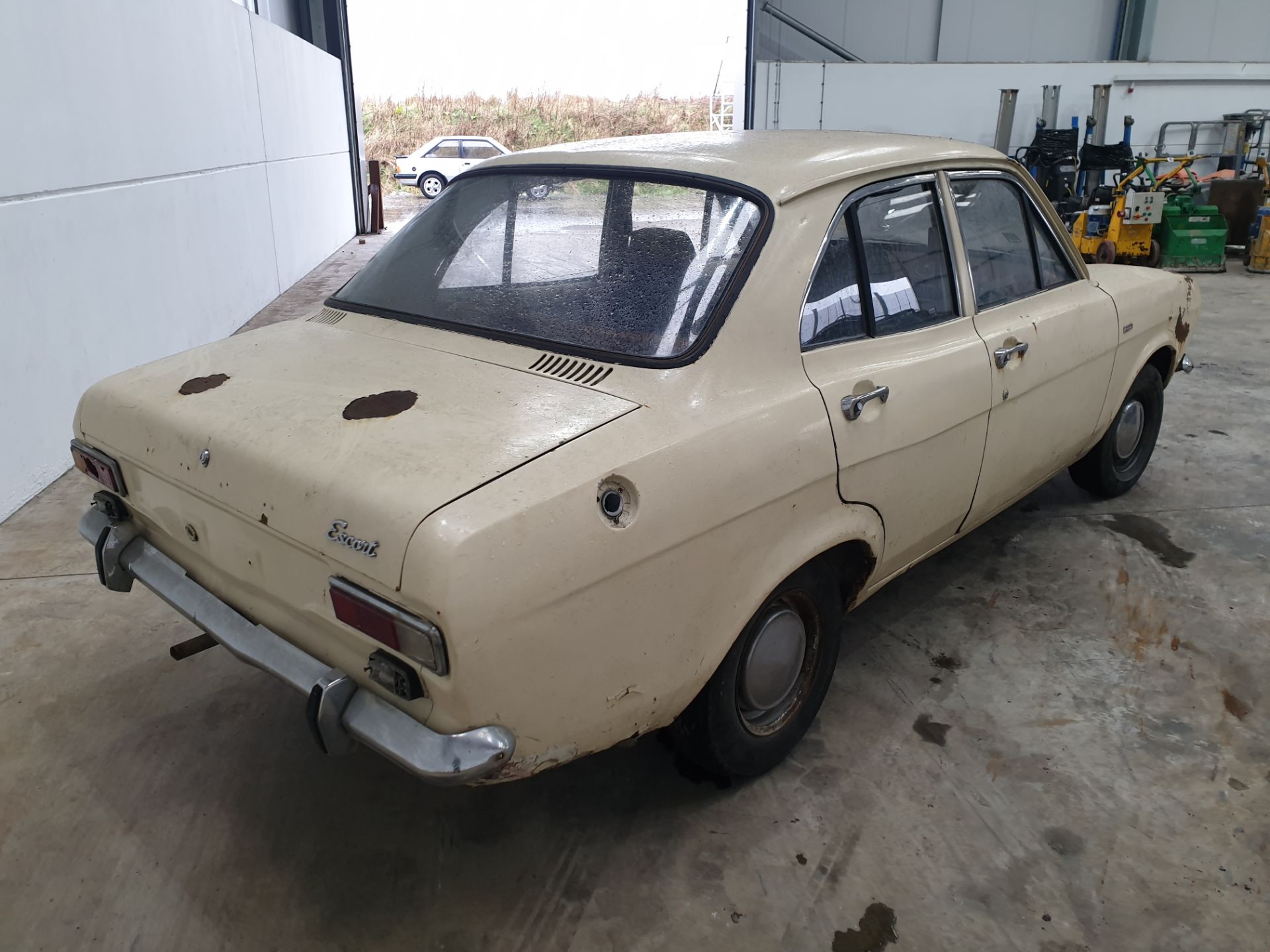 Ford Escort MK1 4dr LHD - Image 3 of 10