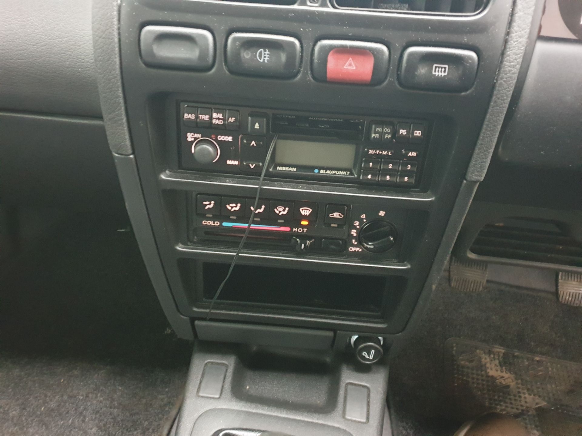 1996 Nissan Primera 1.6 SRI 4dr - Image 11 of 14