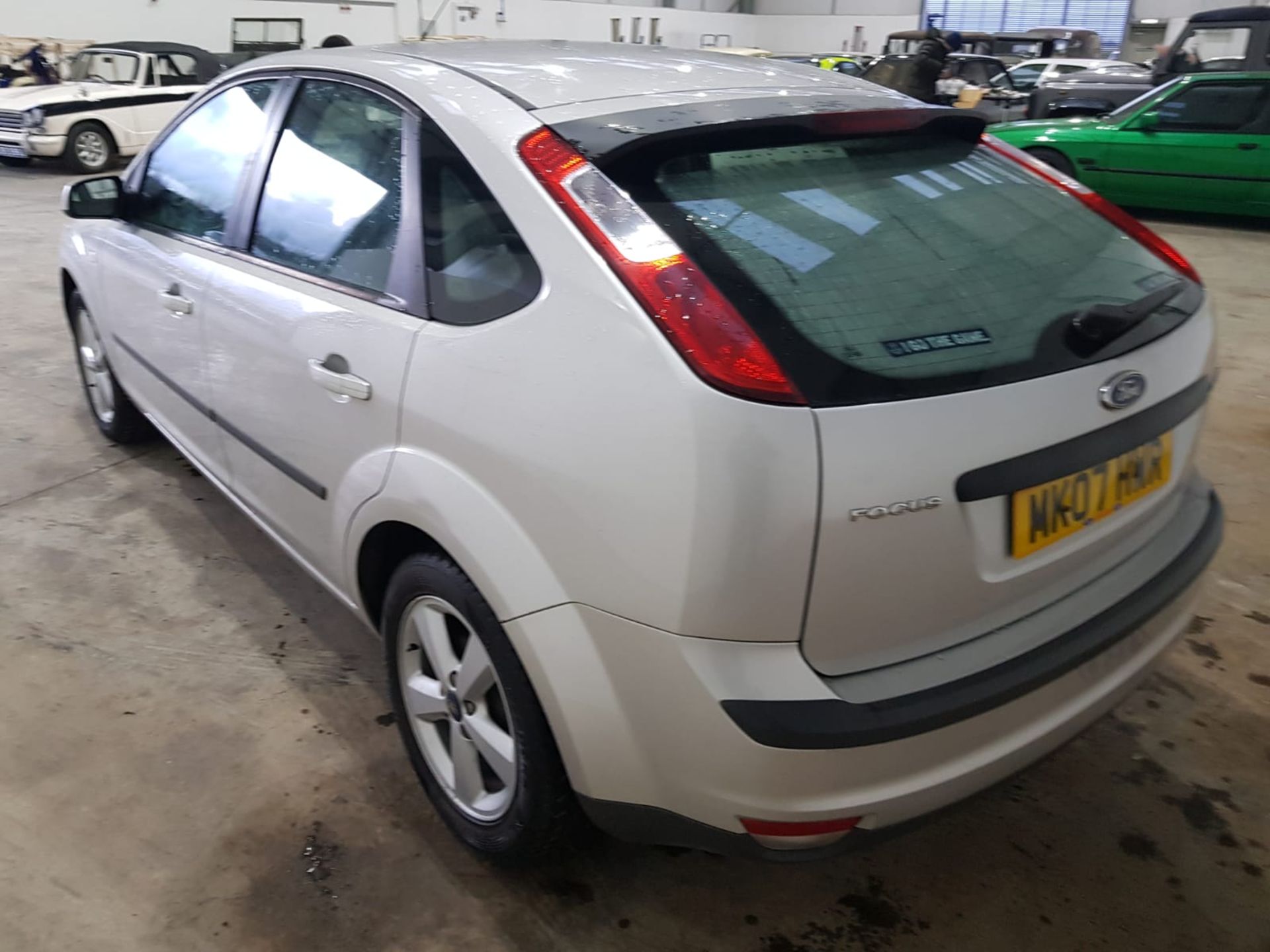 Ford Focus Zetec - Image 3 of 10