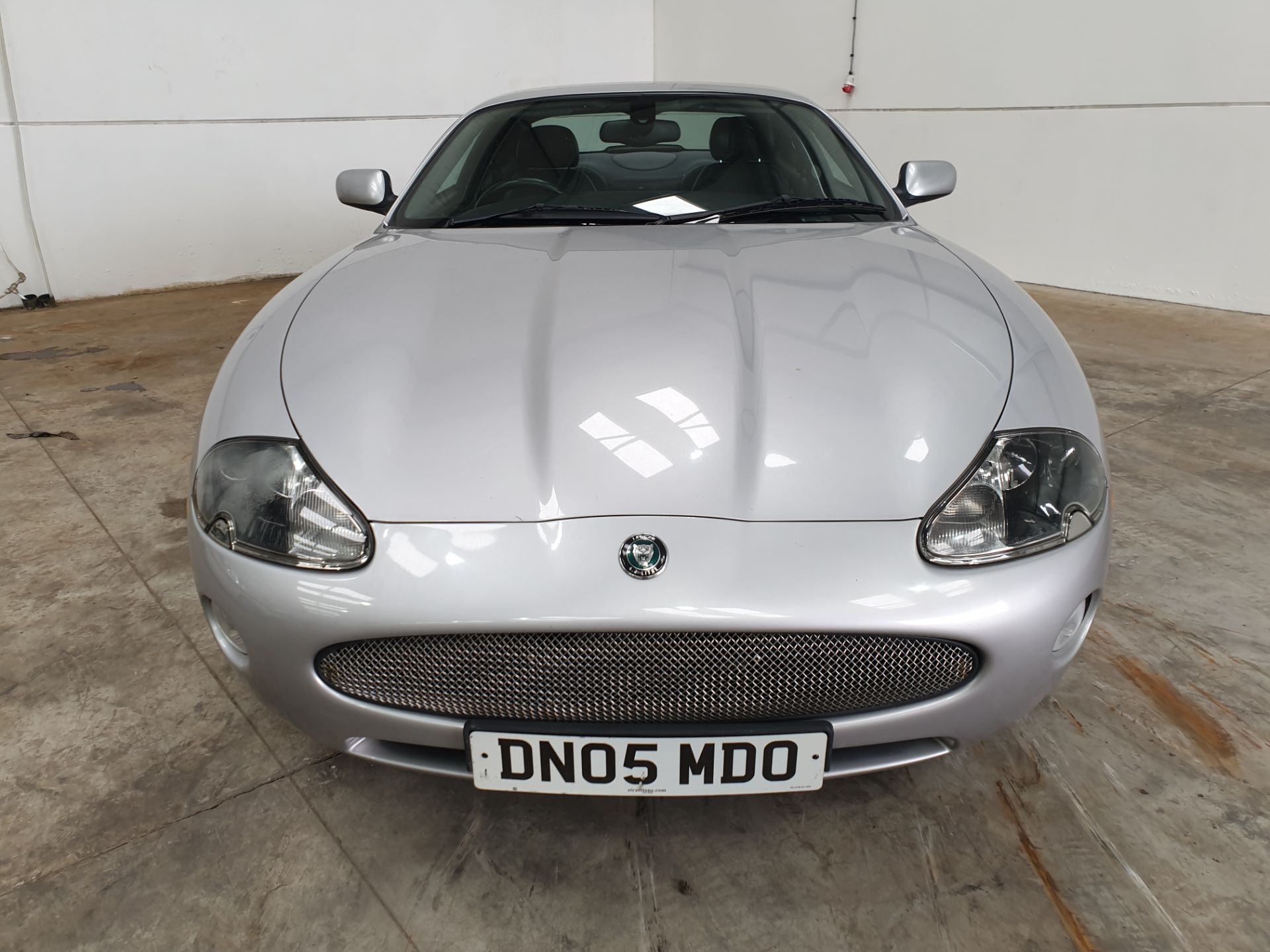 2005 Jaguar XK8 Coupe - Image 8 of 12