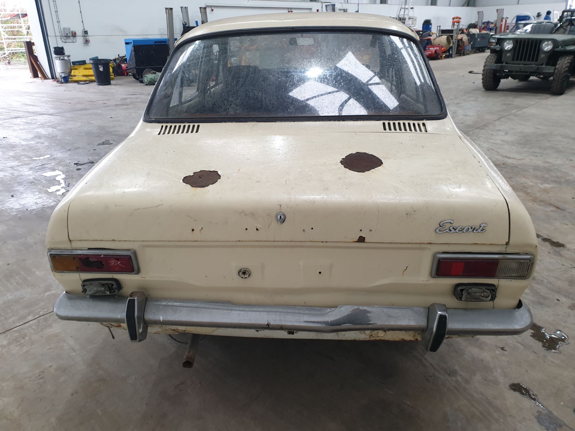 Ford Escort MK1 4dr LHD - Image 4 of 10