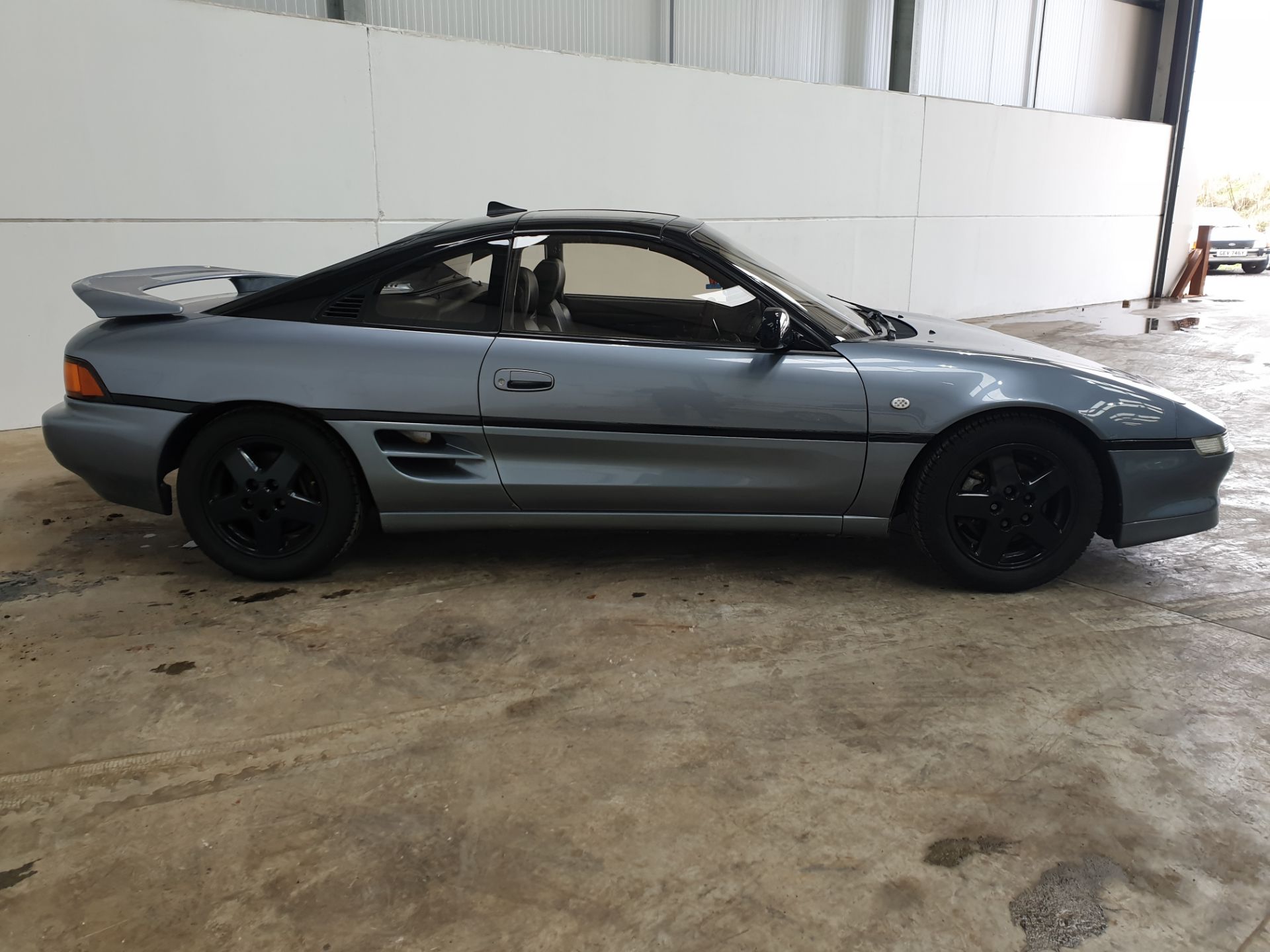 Toyota MR2 Turbo - Image 2 of 13