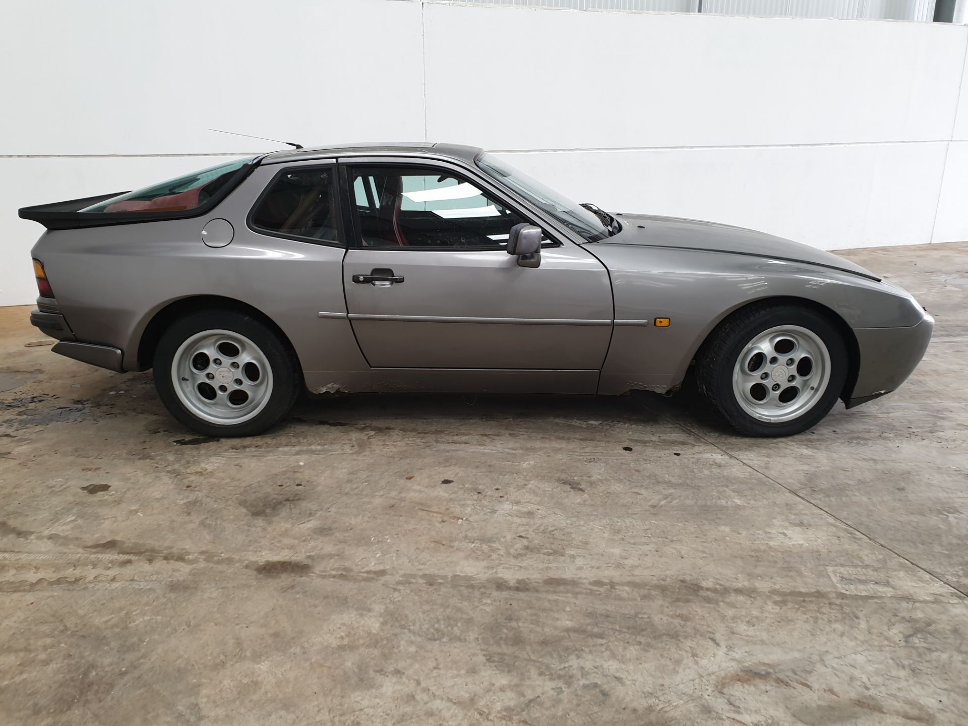 1985 Porsche 944 Turbo - Image 2 of 13