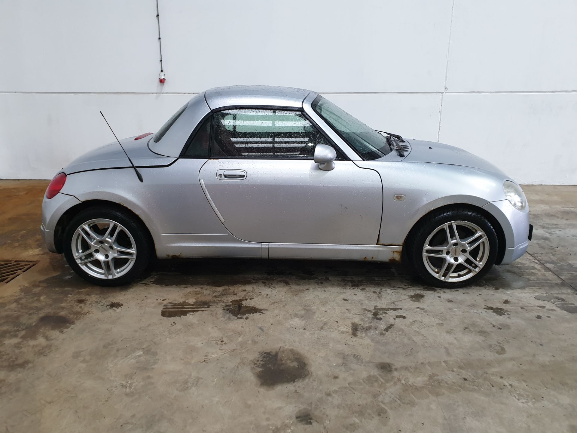 Daihatsu Copen - Image 2 of 10