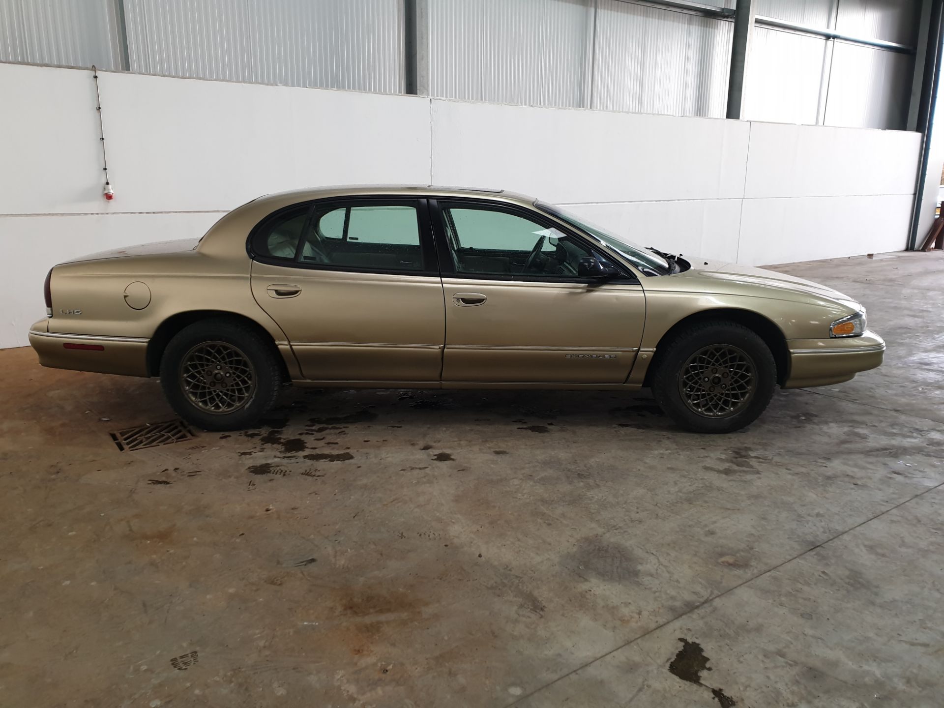 1996 Chrysler LHS Saloon - Image 2 of 10