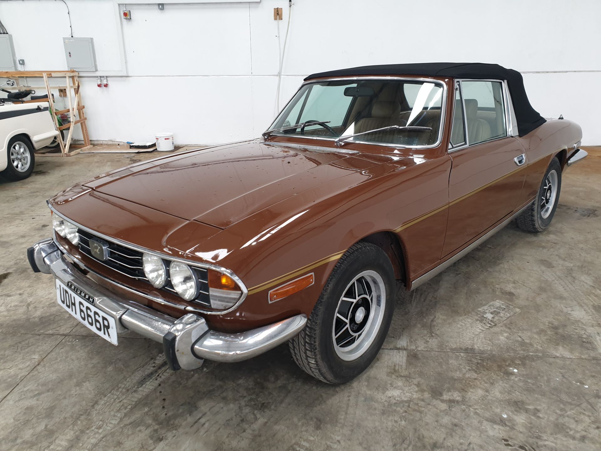 Triumph Stag - Image 8 of 14