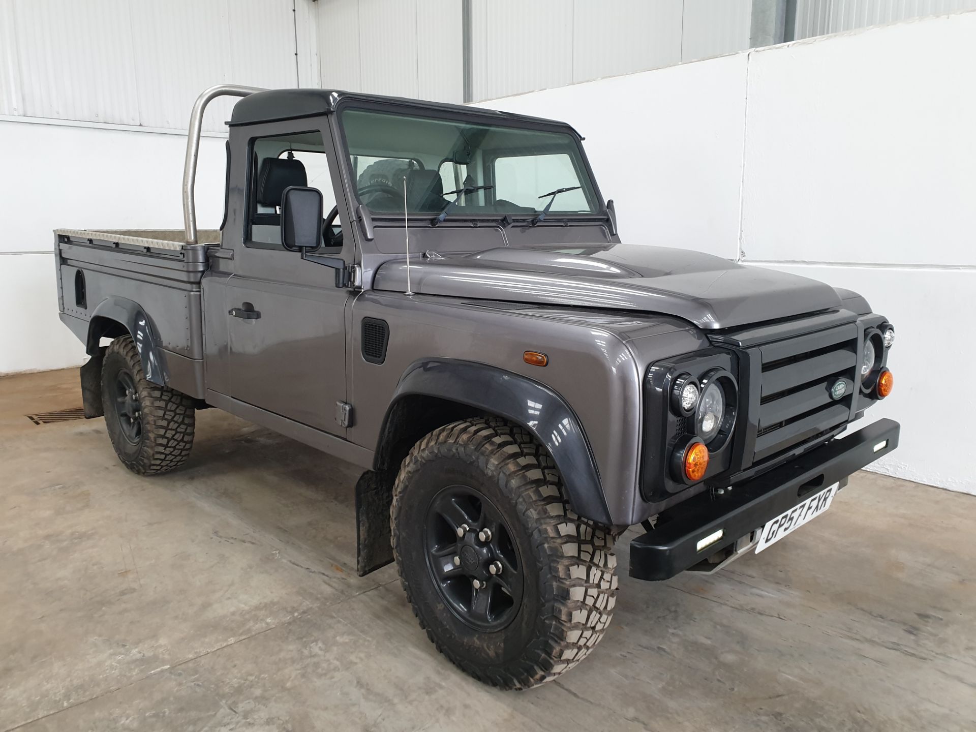 Land Rover Defender Pick Up