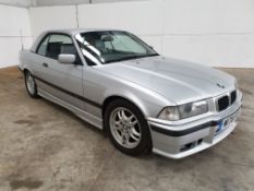 BMW 323 Convertible