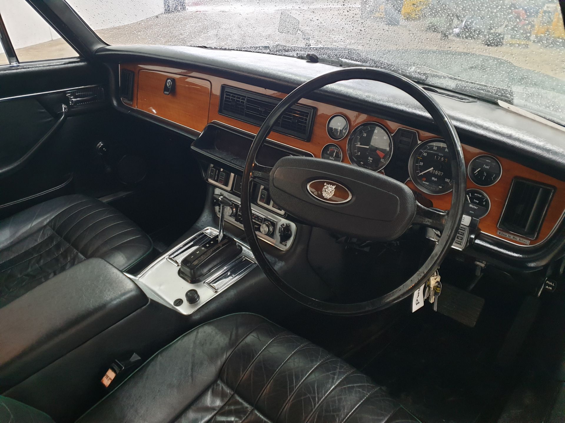 1975 Jaguar XJ6 3.4 - Image 10 of 16