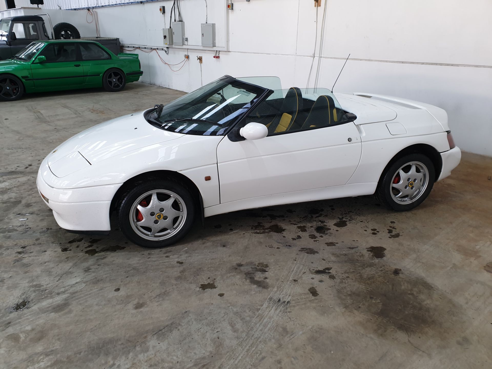 1991 Lotus Elan Turbo - Image 6 of 11