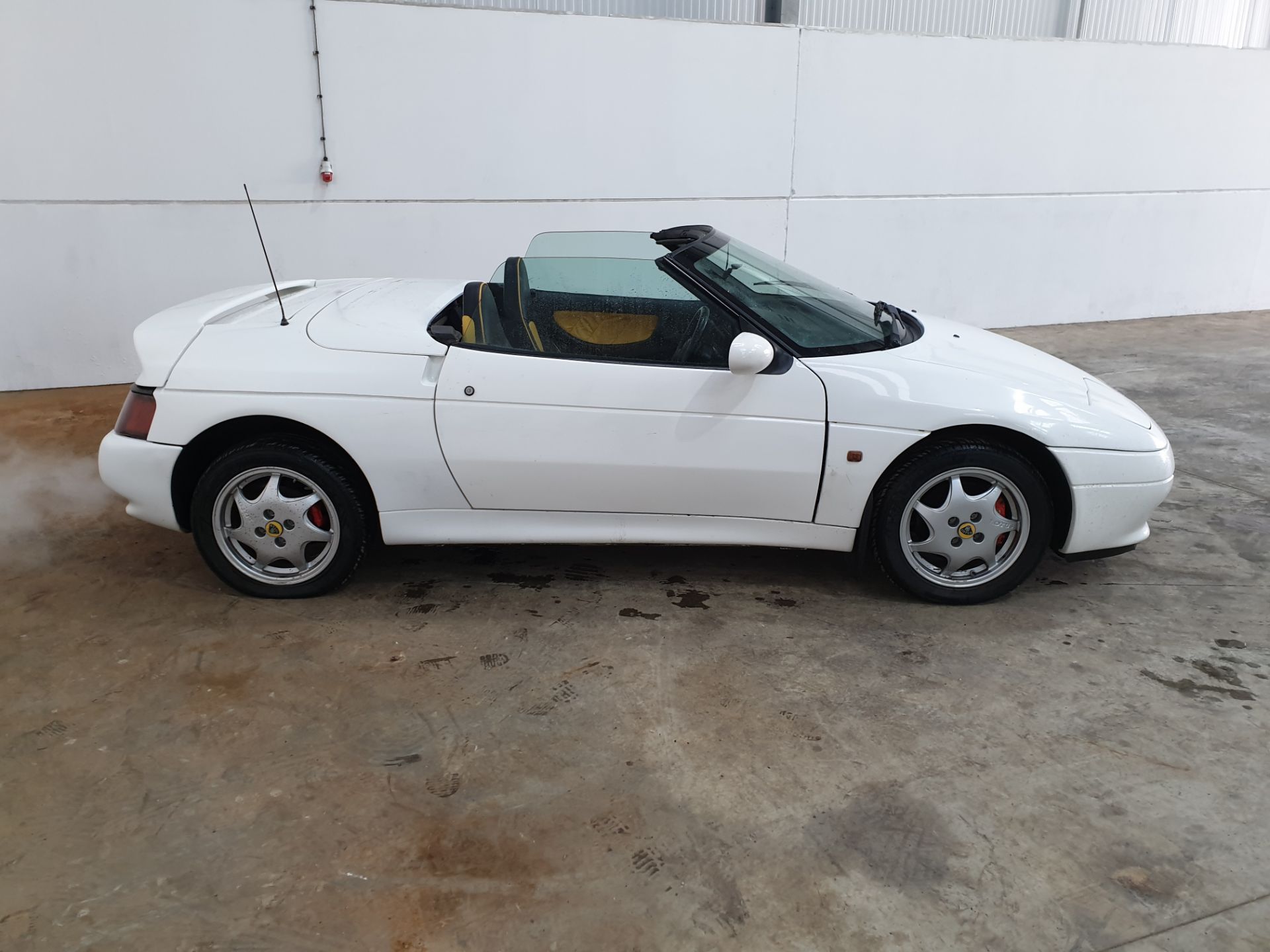 1991 Lotus Elan Turbo - Image 2 of 11