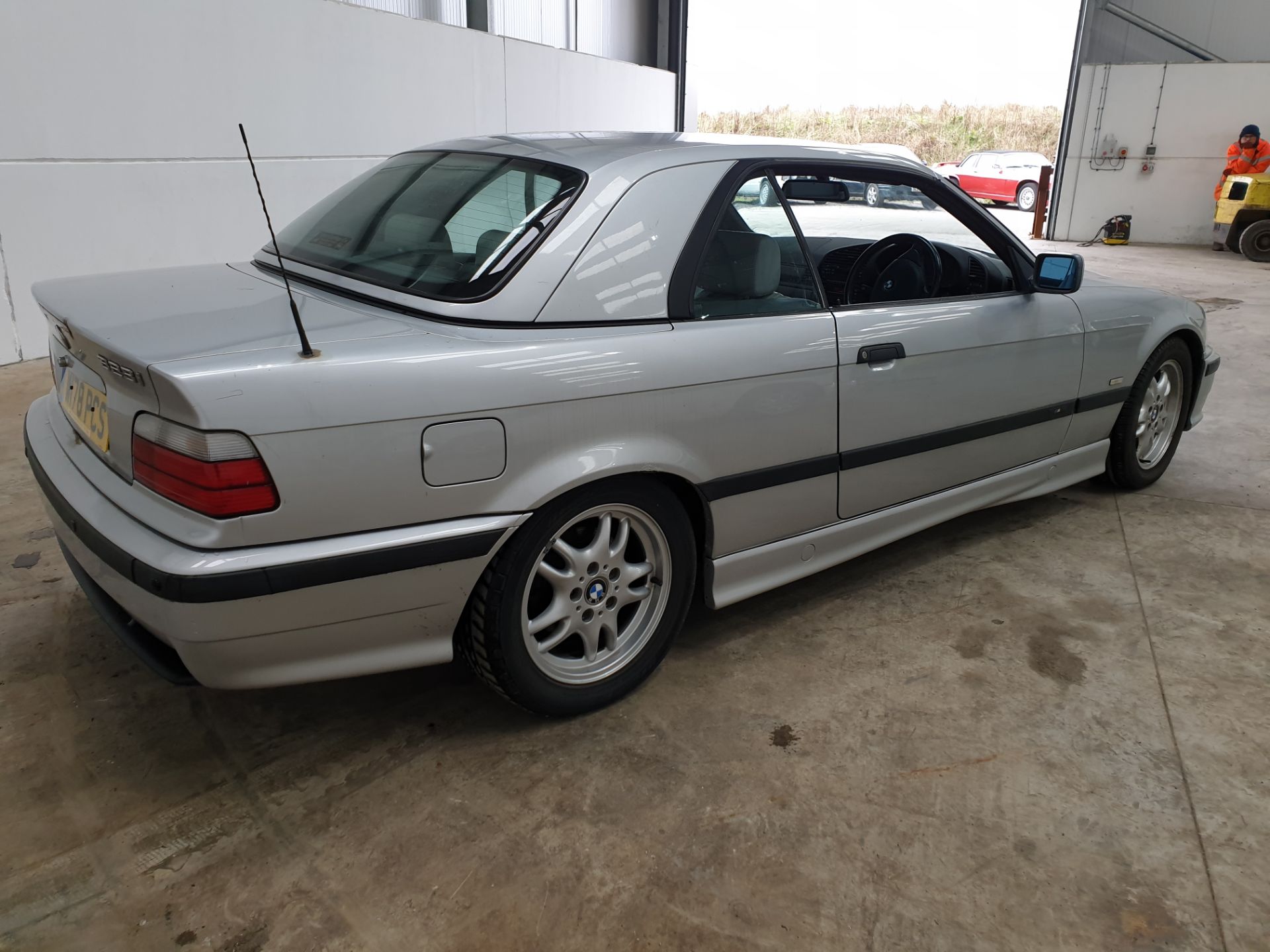 BMW 323 Convertible - Image 3 of 13