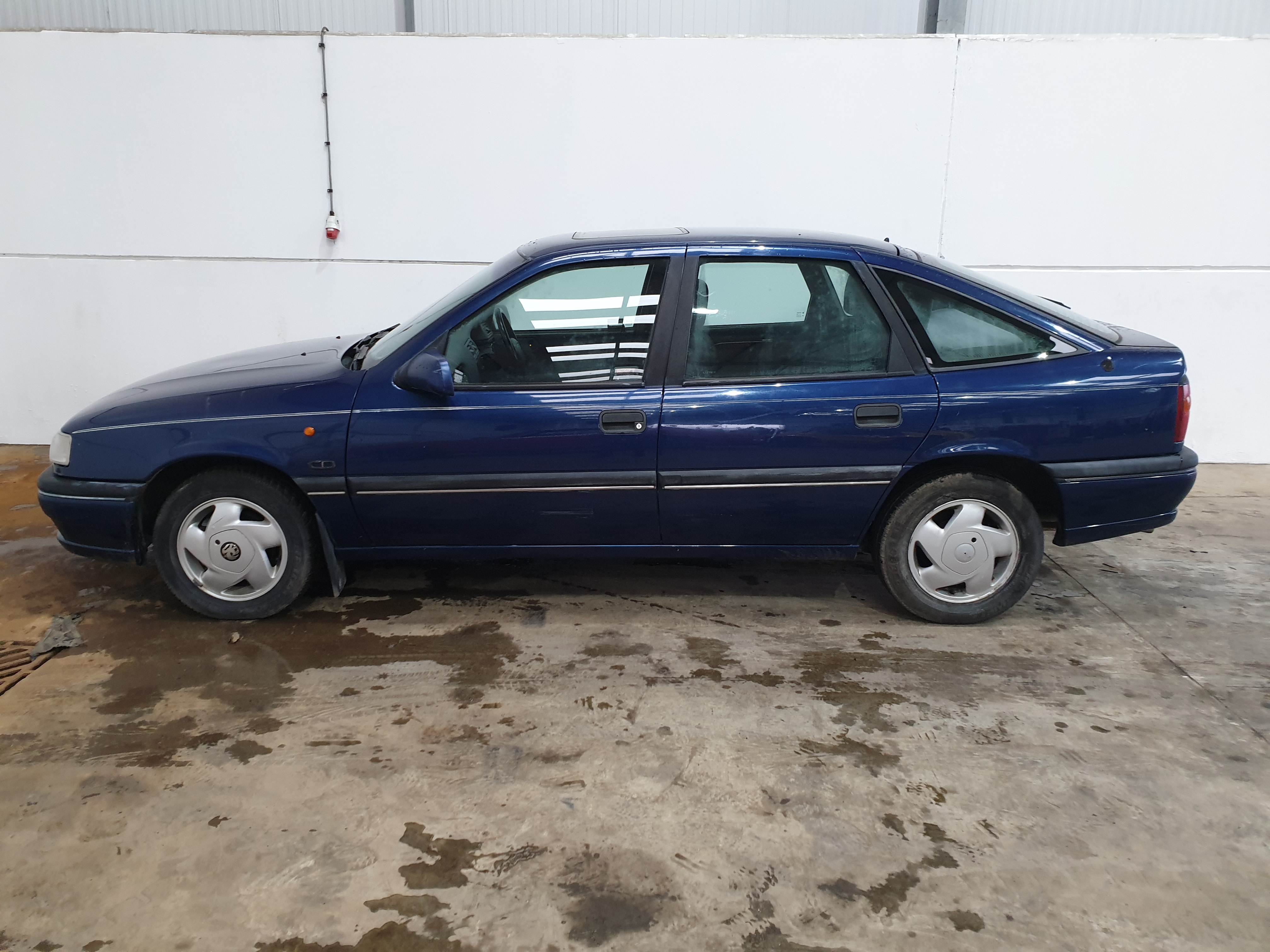 1994 Vauxhall Cavalier CD Auto - Image 6 of 16