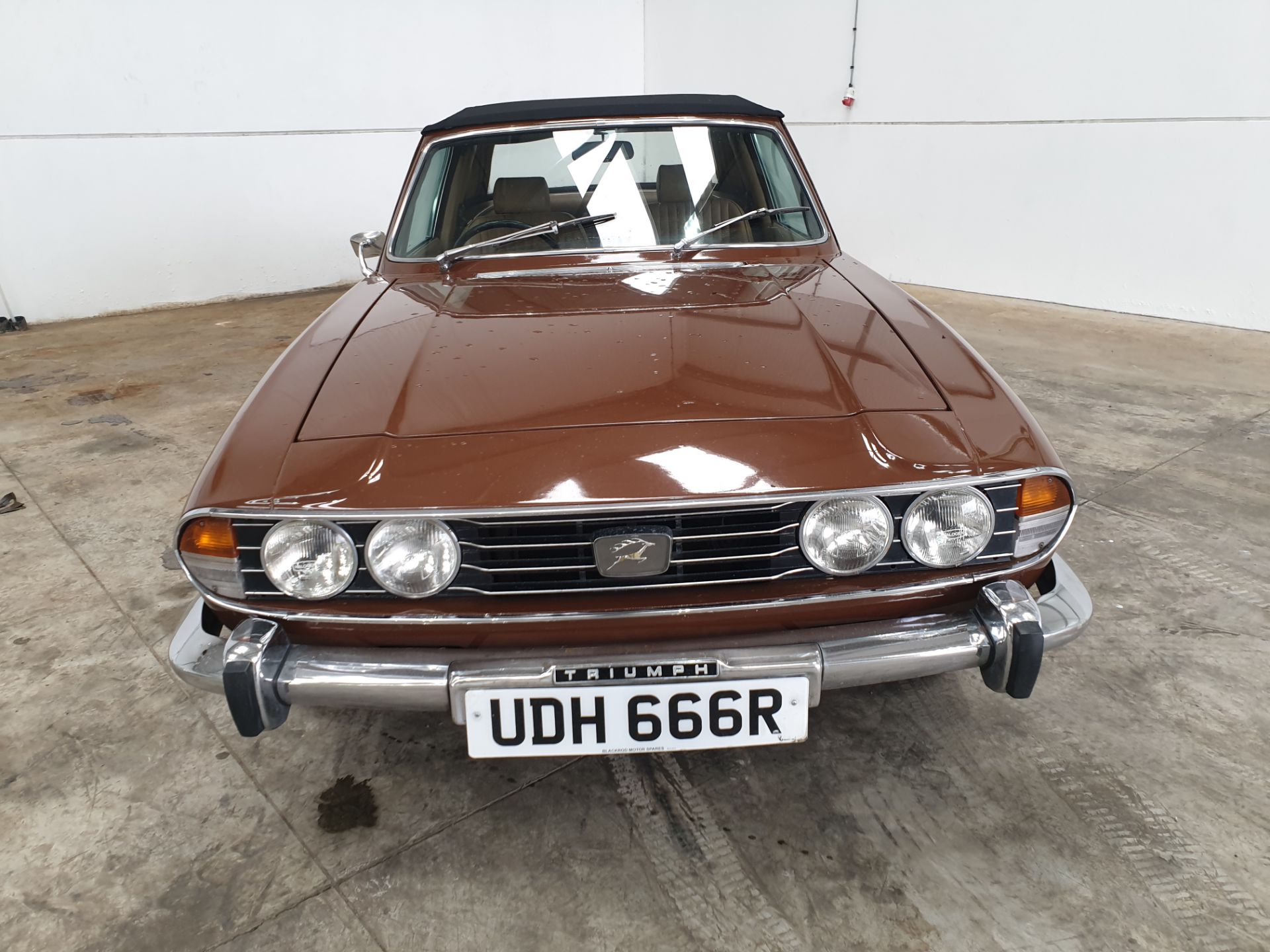 Triumph Stag - Image 9 of 14