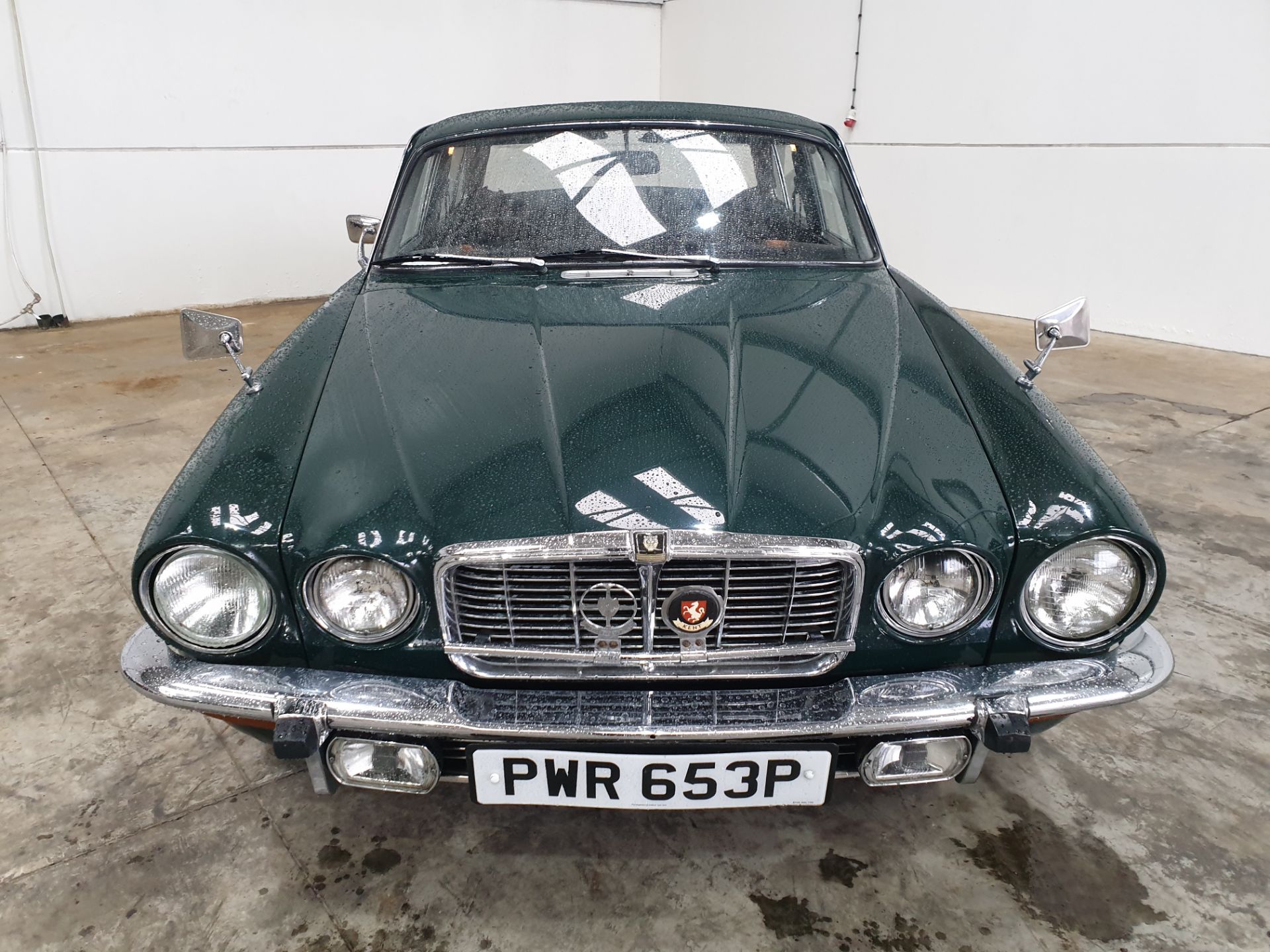 1975 Jaguar XJ6 3.4 - Image 8 of 16