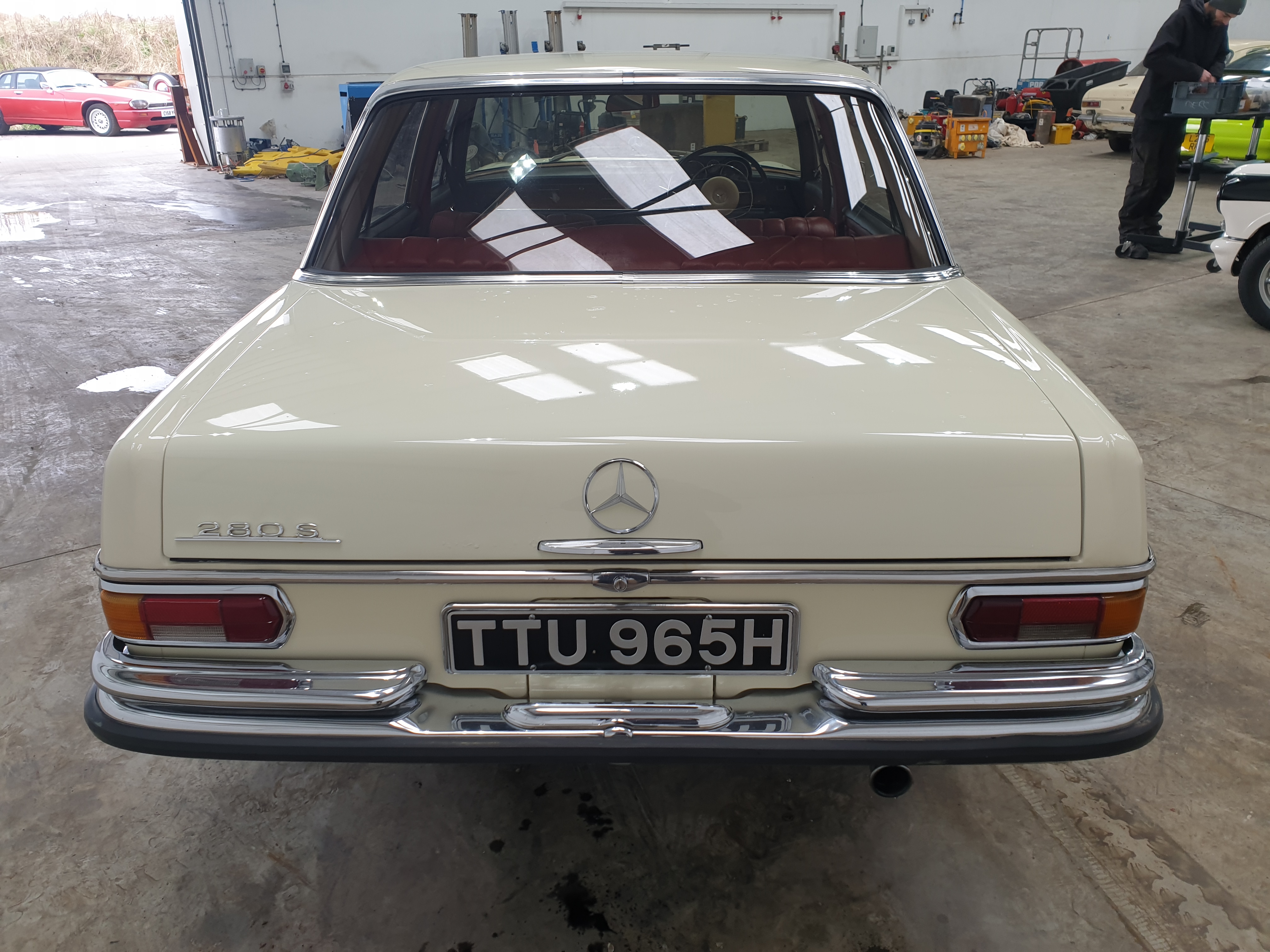 1970 Mercedes 280S - Image 4 of 17
