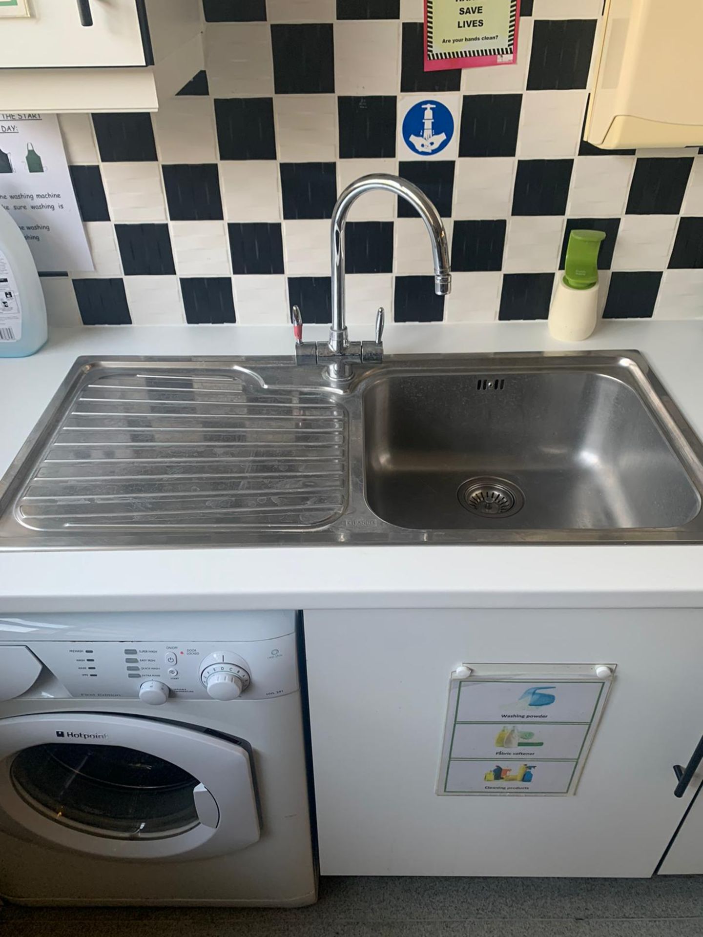 Complete Kitchen Cupboards & Sink - Image 3 of 7