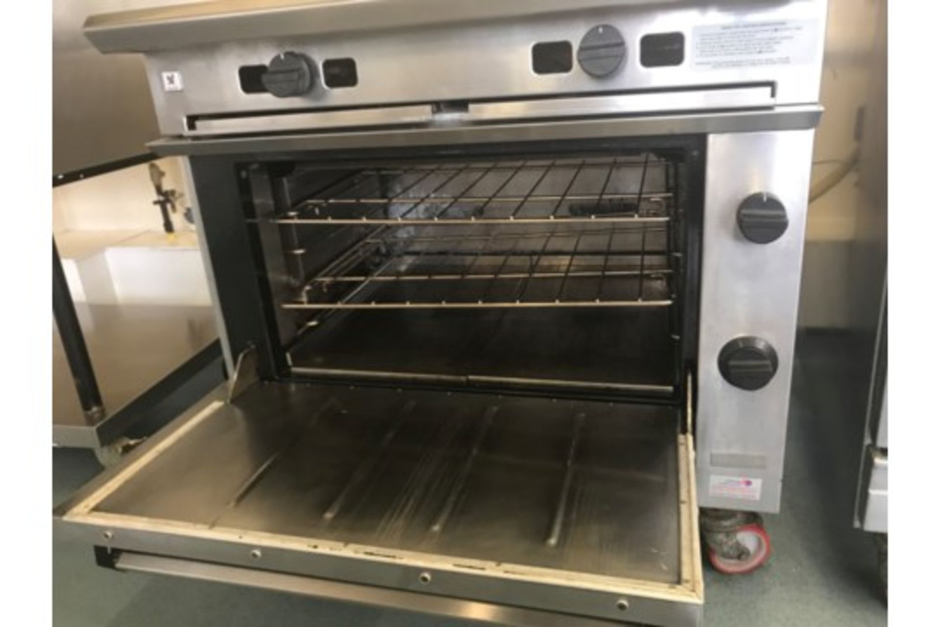 Oven With 2 Hot Plates - Image 2 of 3