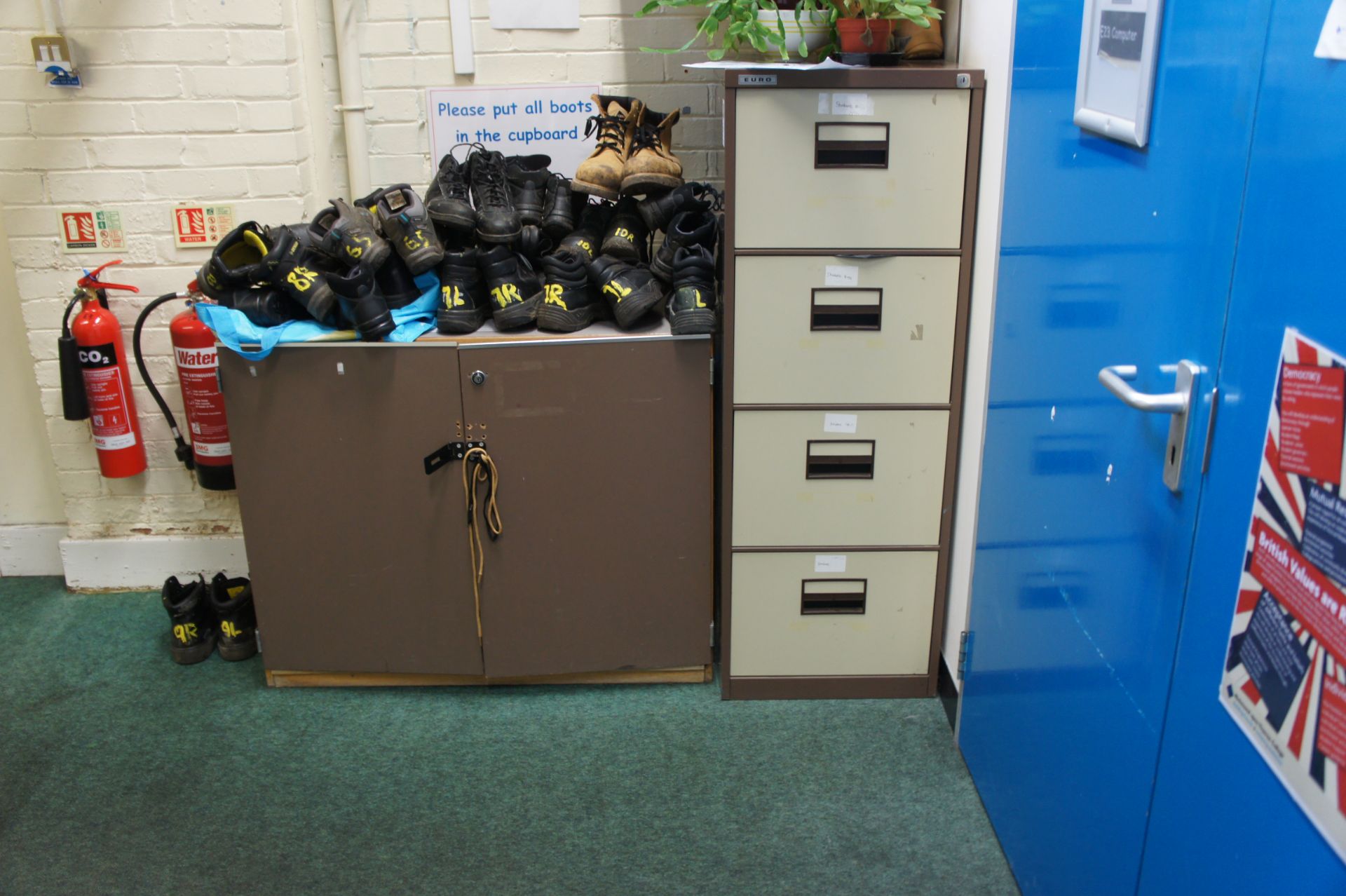 Miscellaneous lot comprising, 4 x four drawer filing cabinets, three drawer pedestal, wooden flower - Image 3 of 9