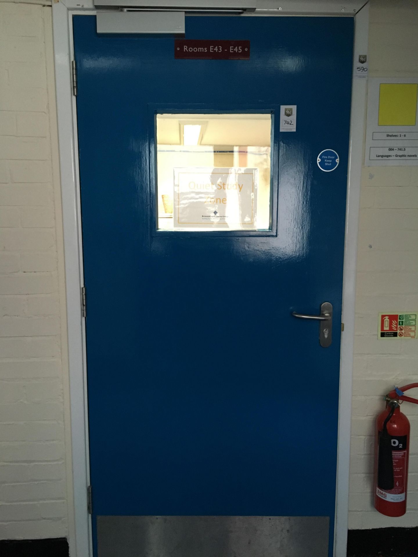 Single part glazed fire door