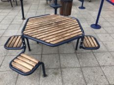 Outside Seating and Table x1