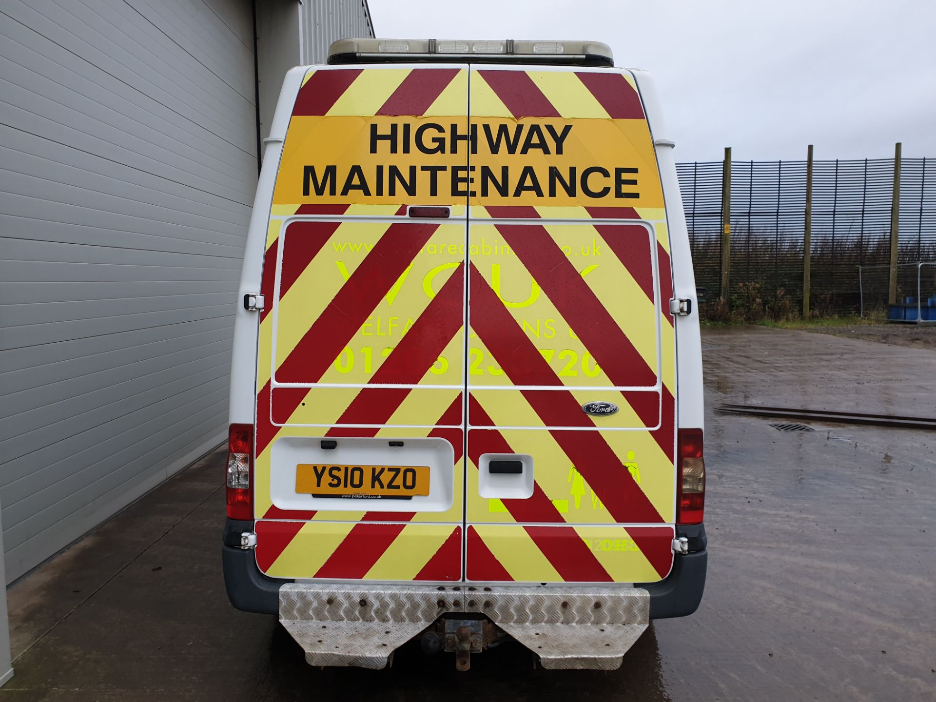 2010 / 10 Ford Transit 2.4 Diesel Welfare Van - Image 4 of 18