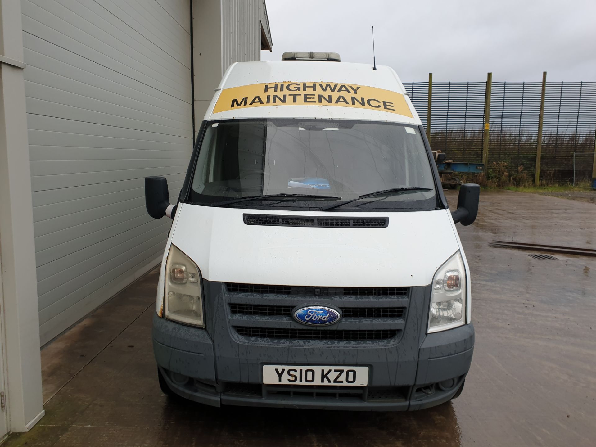 2010 / 10 Ford Transit 2.4 Diesel Welfare Van - Image 6 of 18