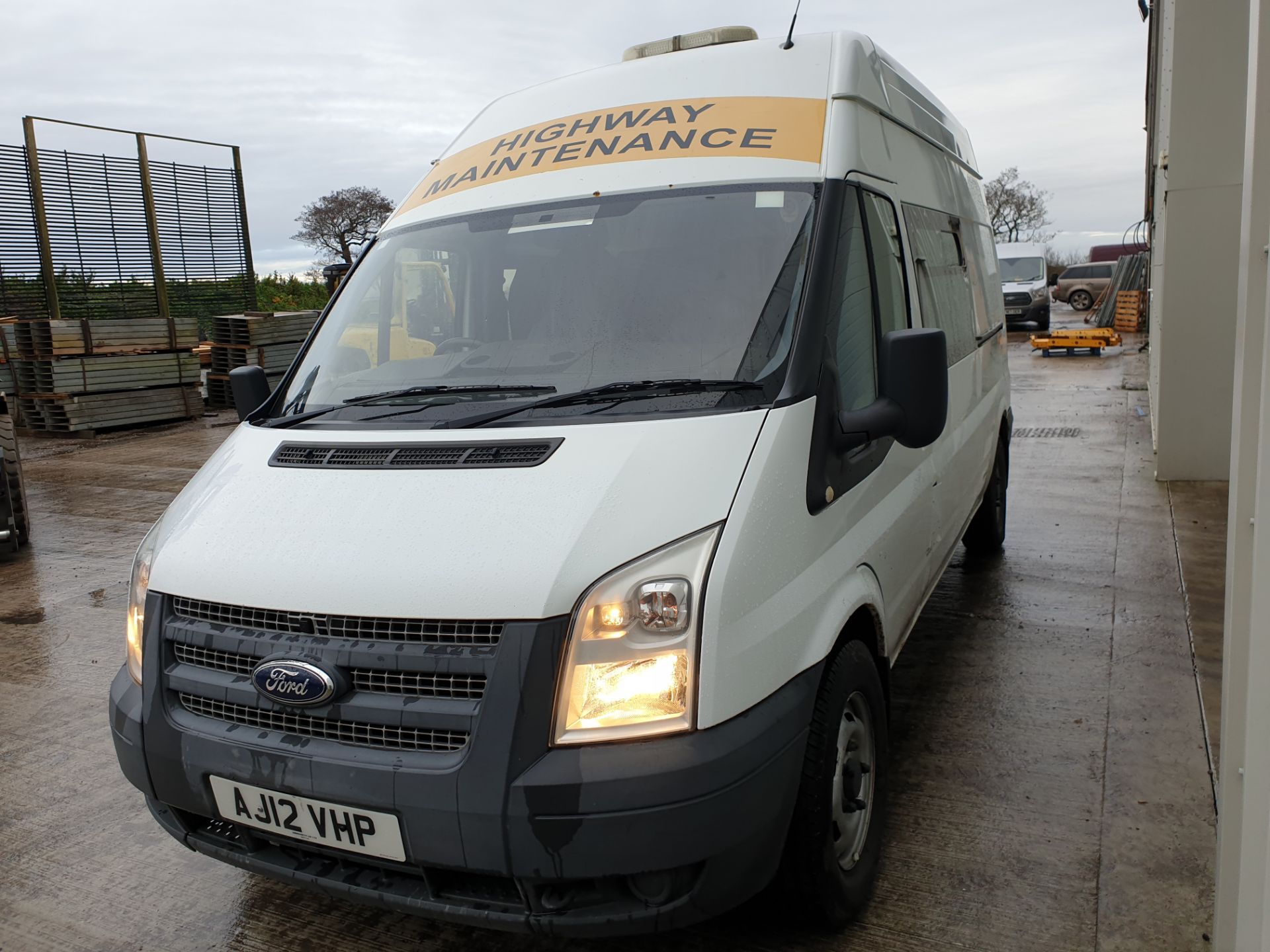 2012 / 12 Ford Transit 2.4 Diesel Welfare Van - Image 6 of 19