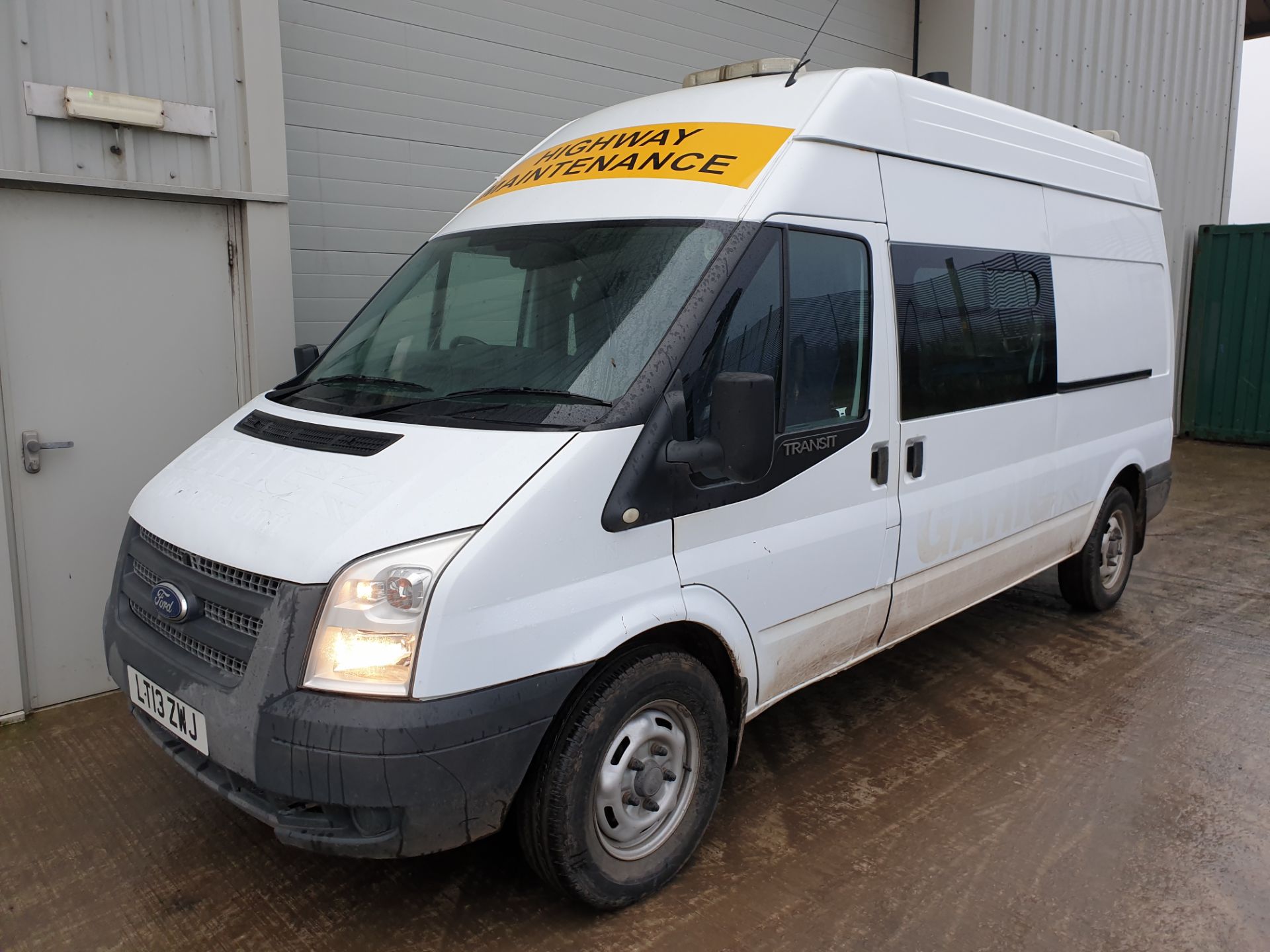 2013 / 13 Ford Transit 2.4 Diesel Welfare Van - Image 11 of 23