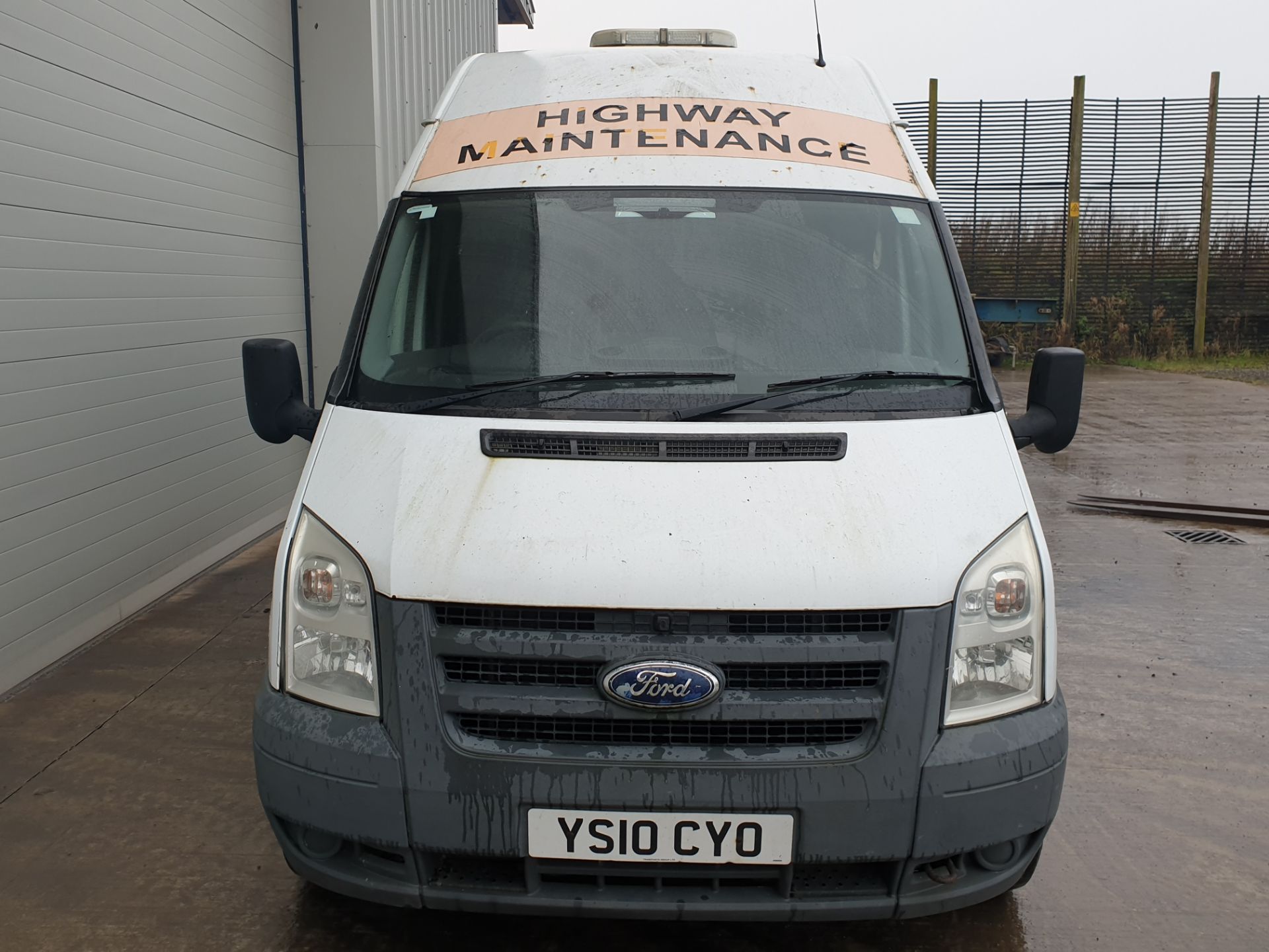 2010 / 10 Ford Transit 2.4 Diesel Welfare Van - Image 6 of 20