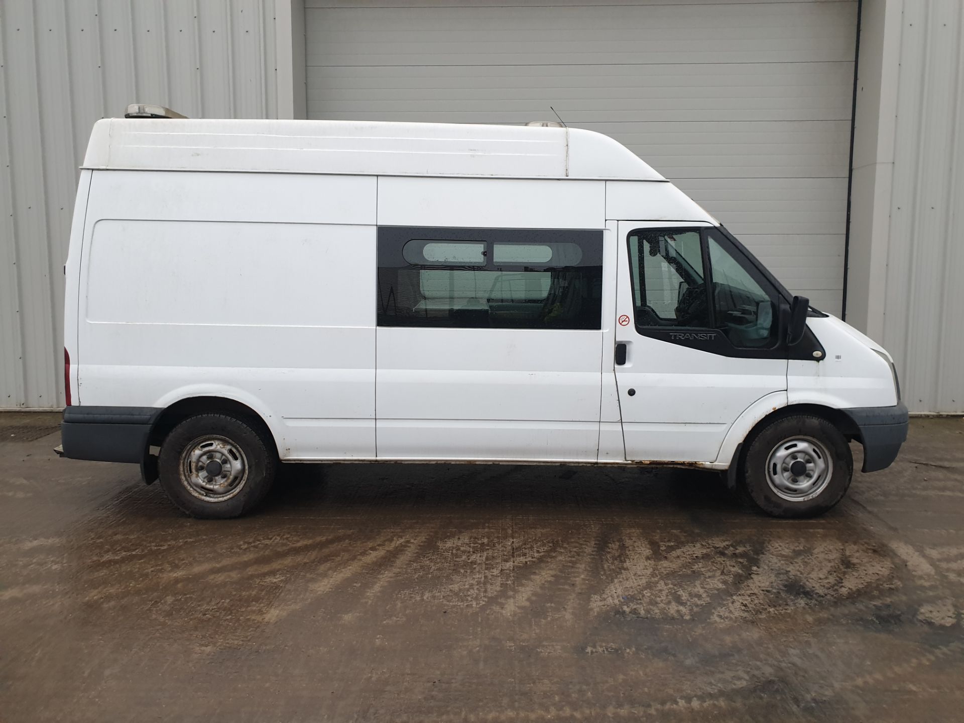 2010 / 10 Ford Transit 2.4 Diesel Welfare Van - Image 2 of 20