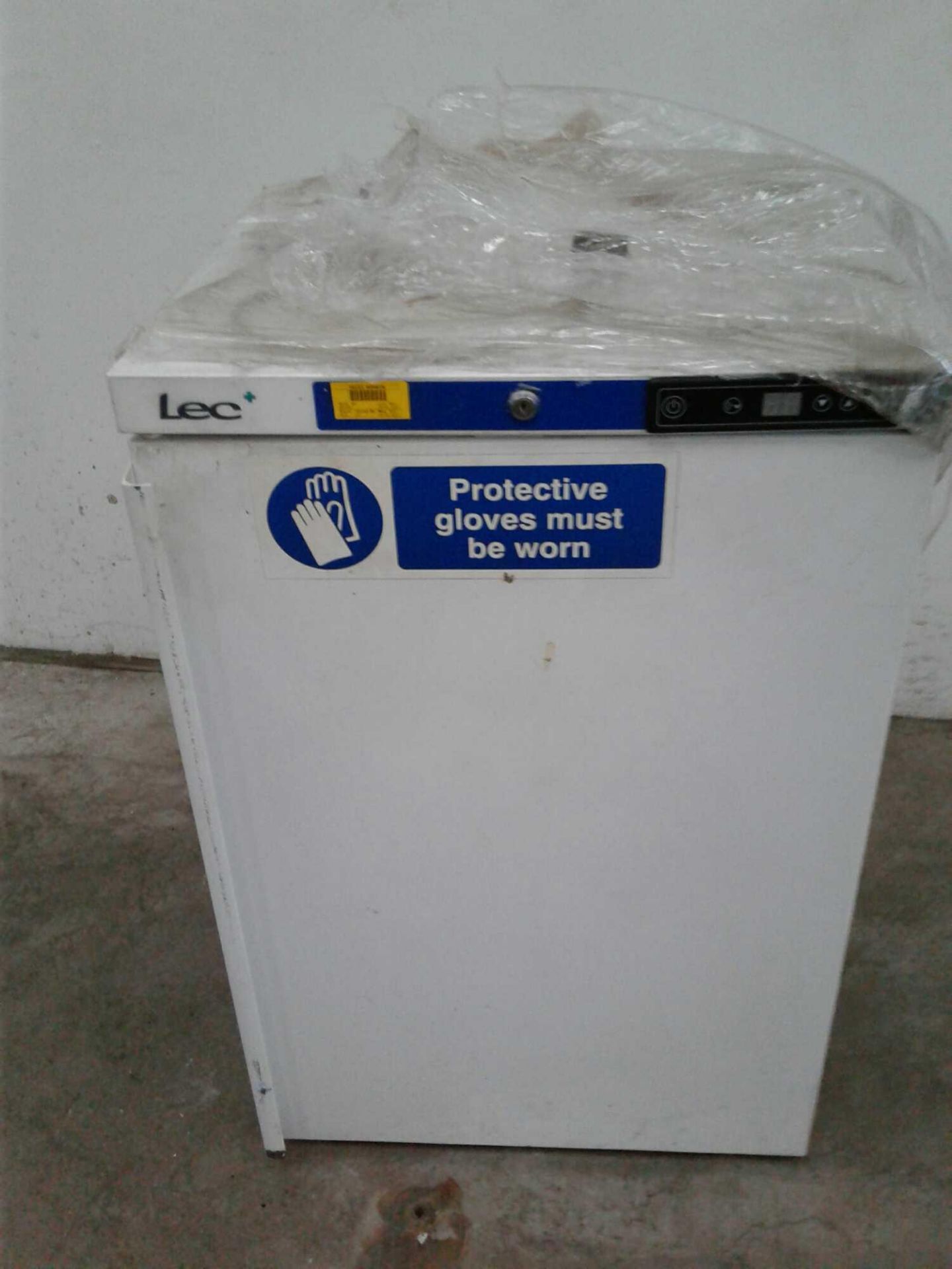 LEC Bearing Freezer