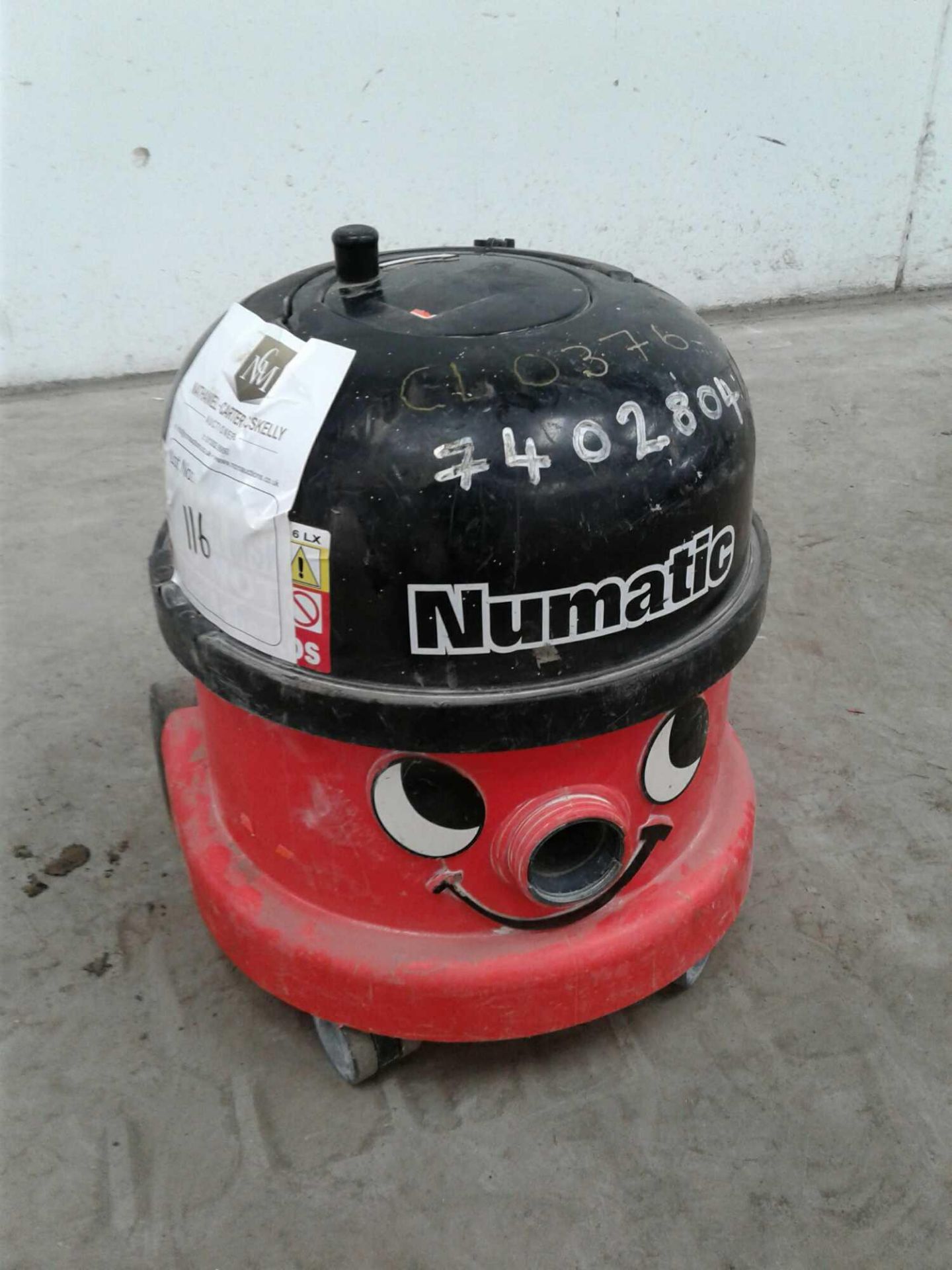 Numatic Henry vacuum cleaner