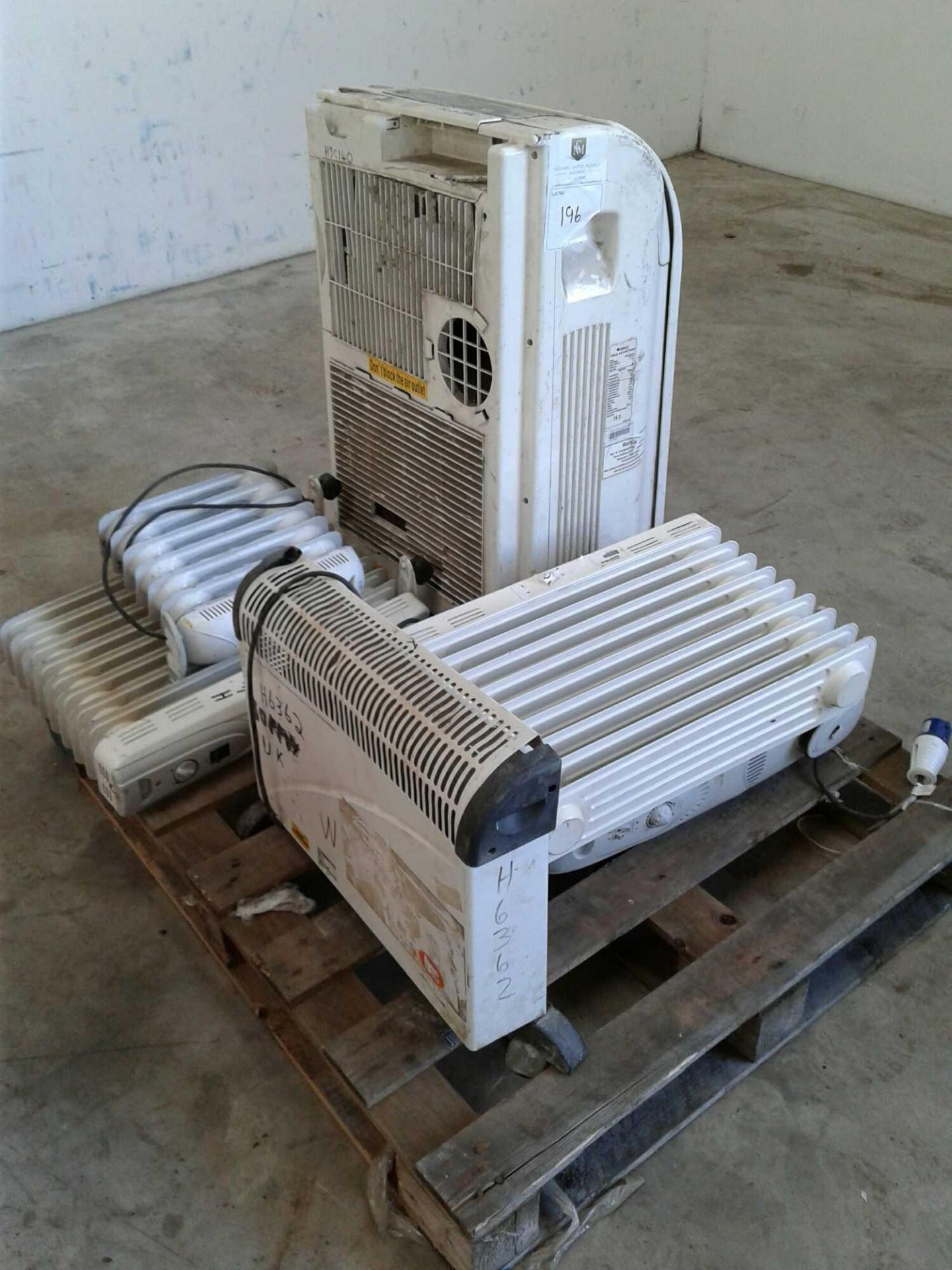 5 x various heaters 1x air conditioning unit