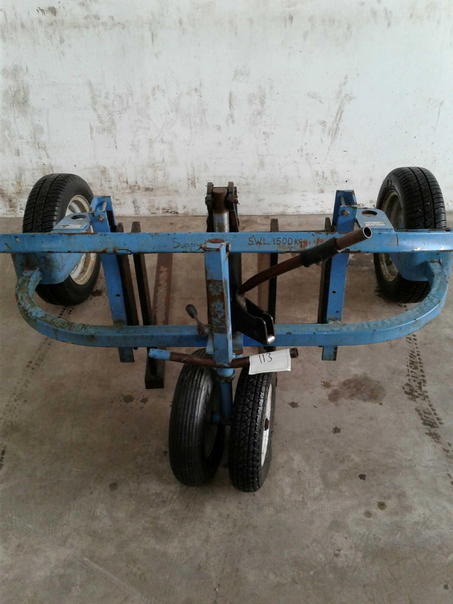 All terrain pallet truck