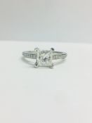 Platinum Diamond Solitaire Ring 1.10Ct Total Diamond Weight,