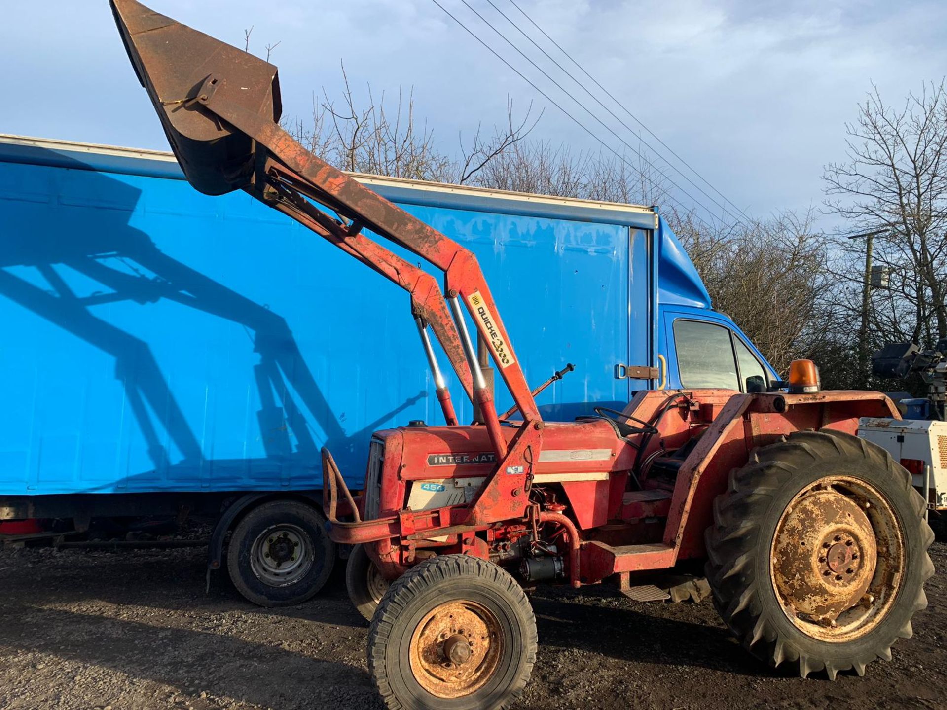 International 454 Loader Tractor - Image 4 of 6