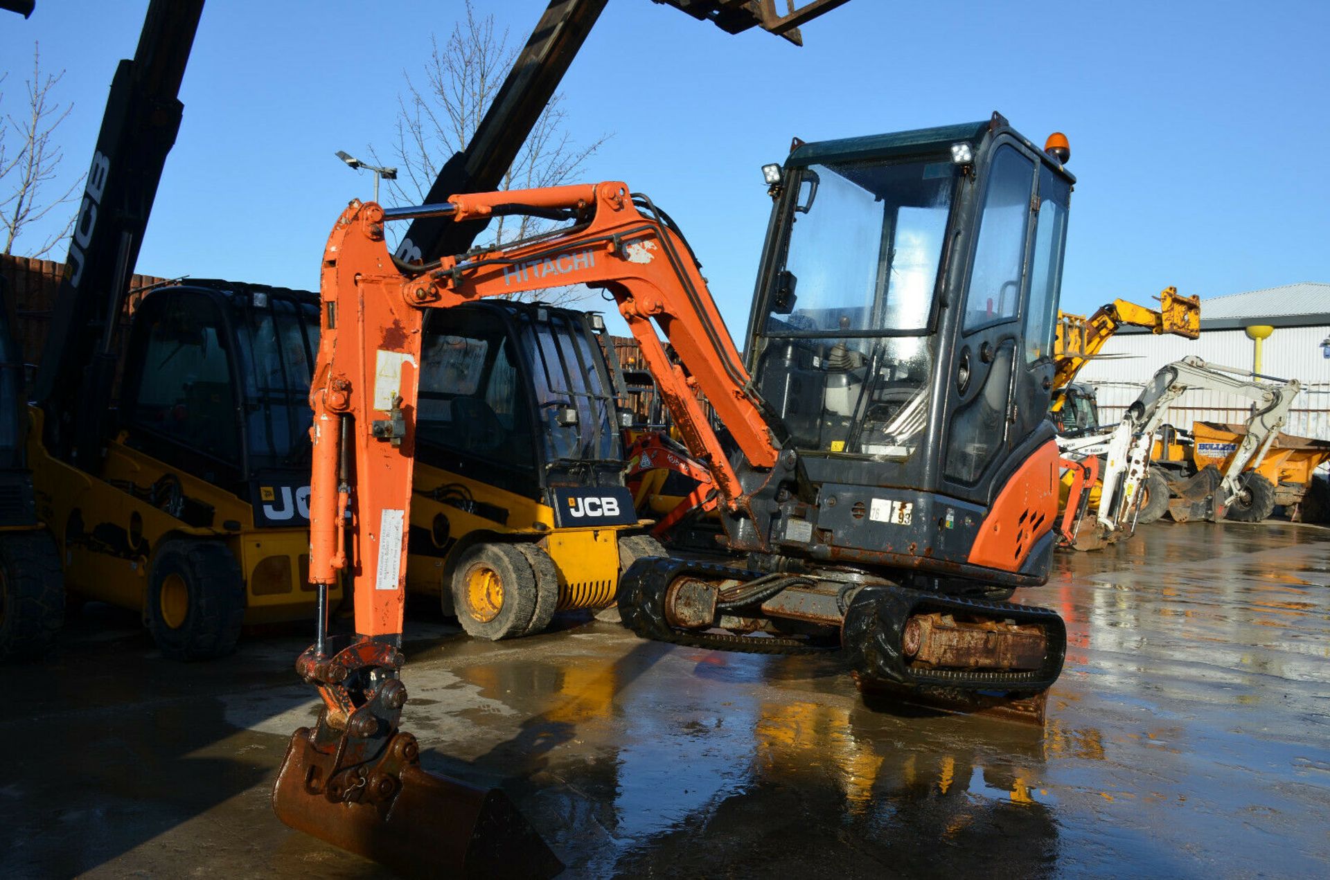 Hitachi ZX18-3 CLR Mini Excavator - Image 8 of 11