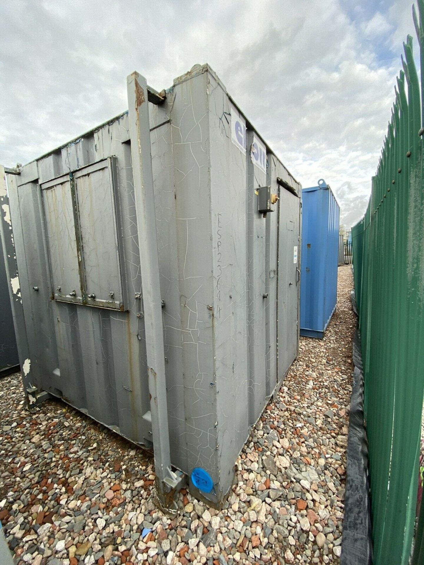 8’x8’foot Cabin Security Hut - Image 7 of 8