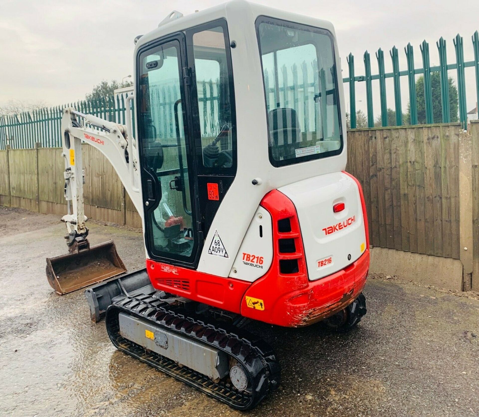 Takeuchi TB216 Excavator - Image 5 of 12