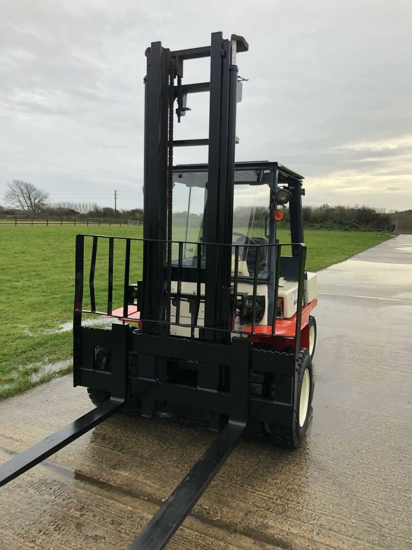 Nissan 4.5 diesel Forklift - Image 2 of 10