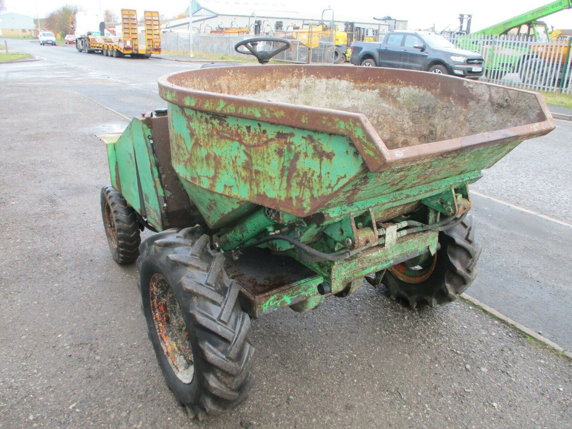 Ausa 1.5 Ton Dumper Swivel Skip - Image 6 of 11