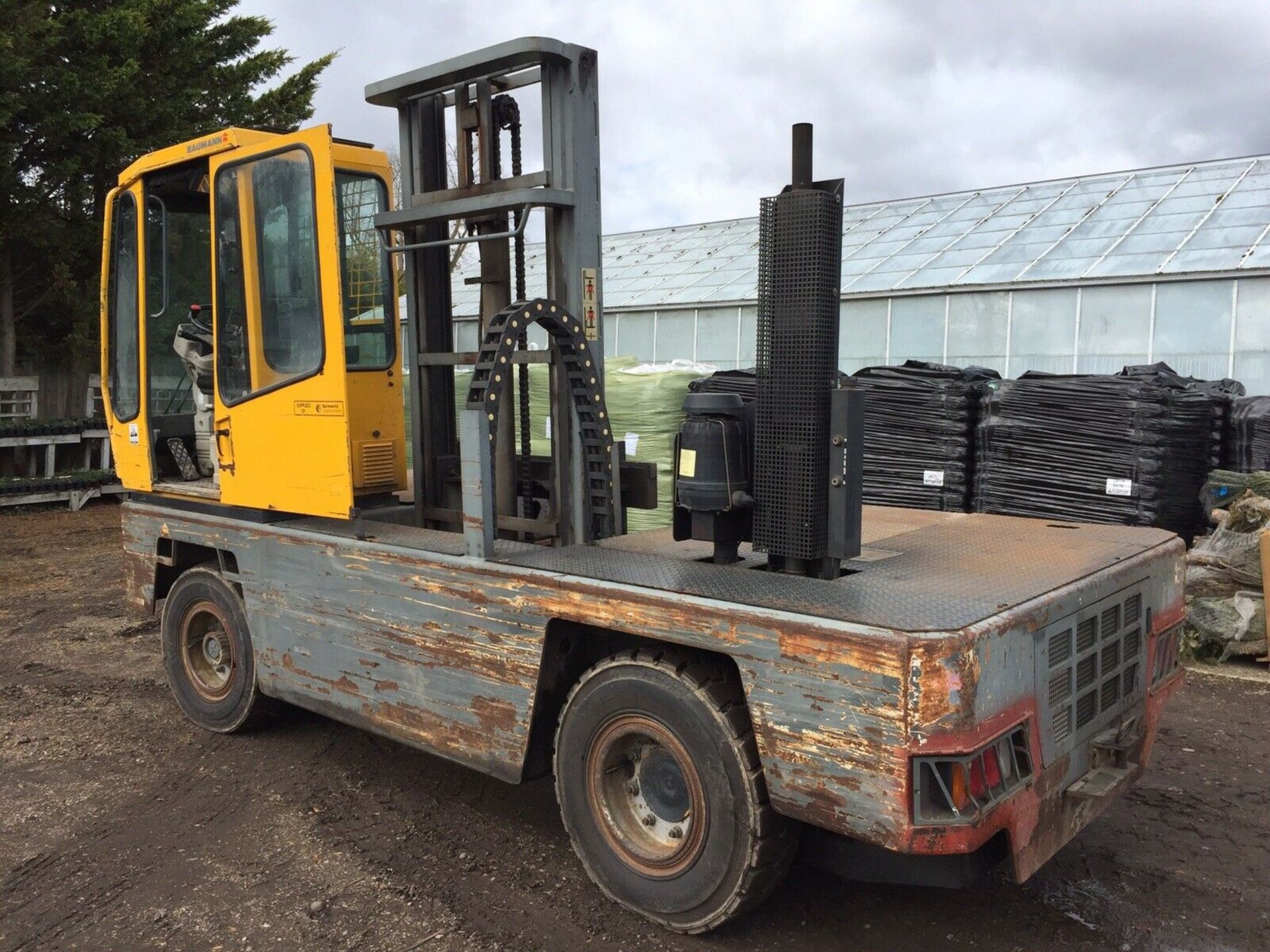 Baumann Side Loader Forklift - Image 3 of 10