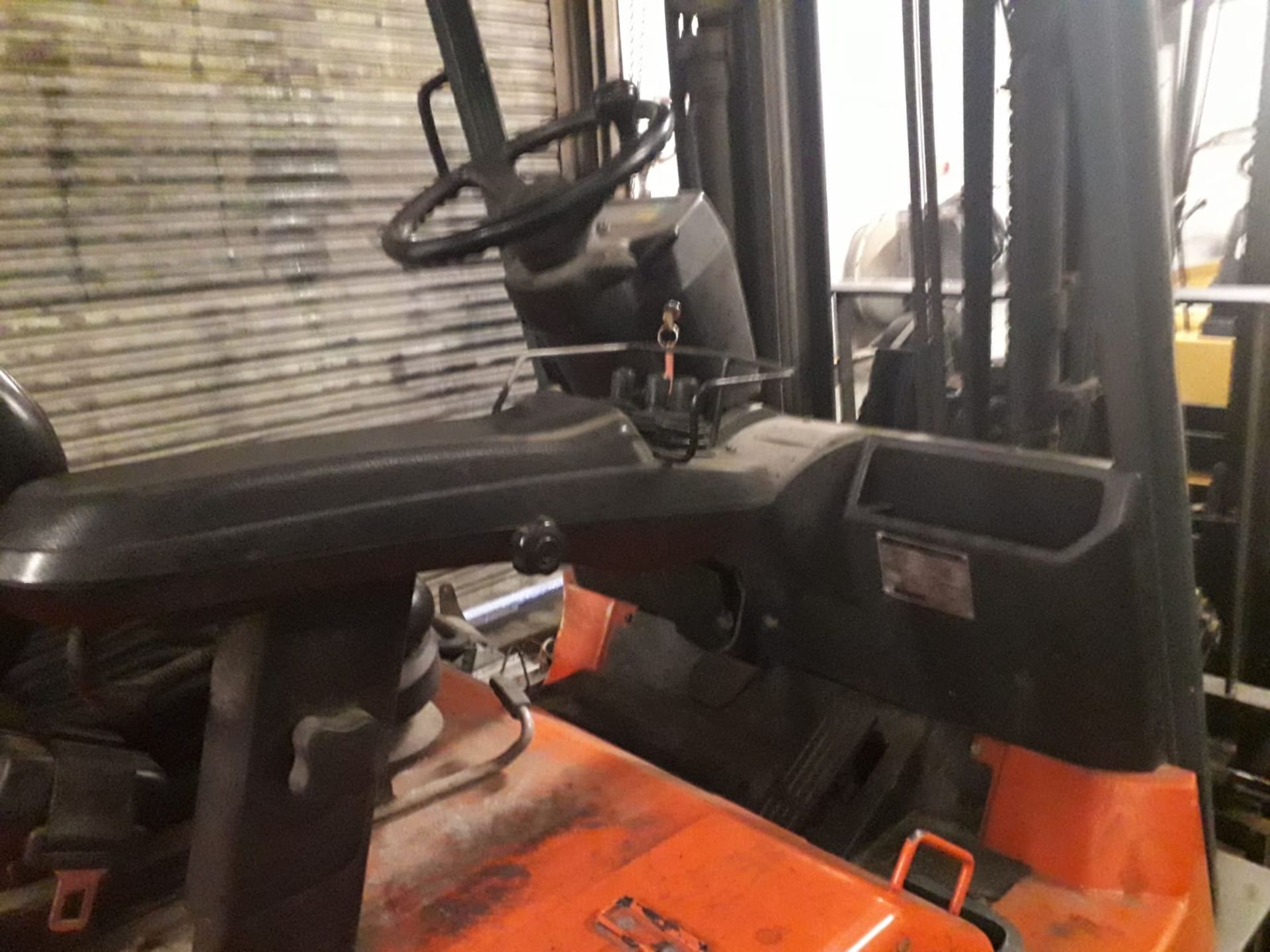 2.5ton Toyota Electric Forklift - Image 6 of 10