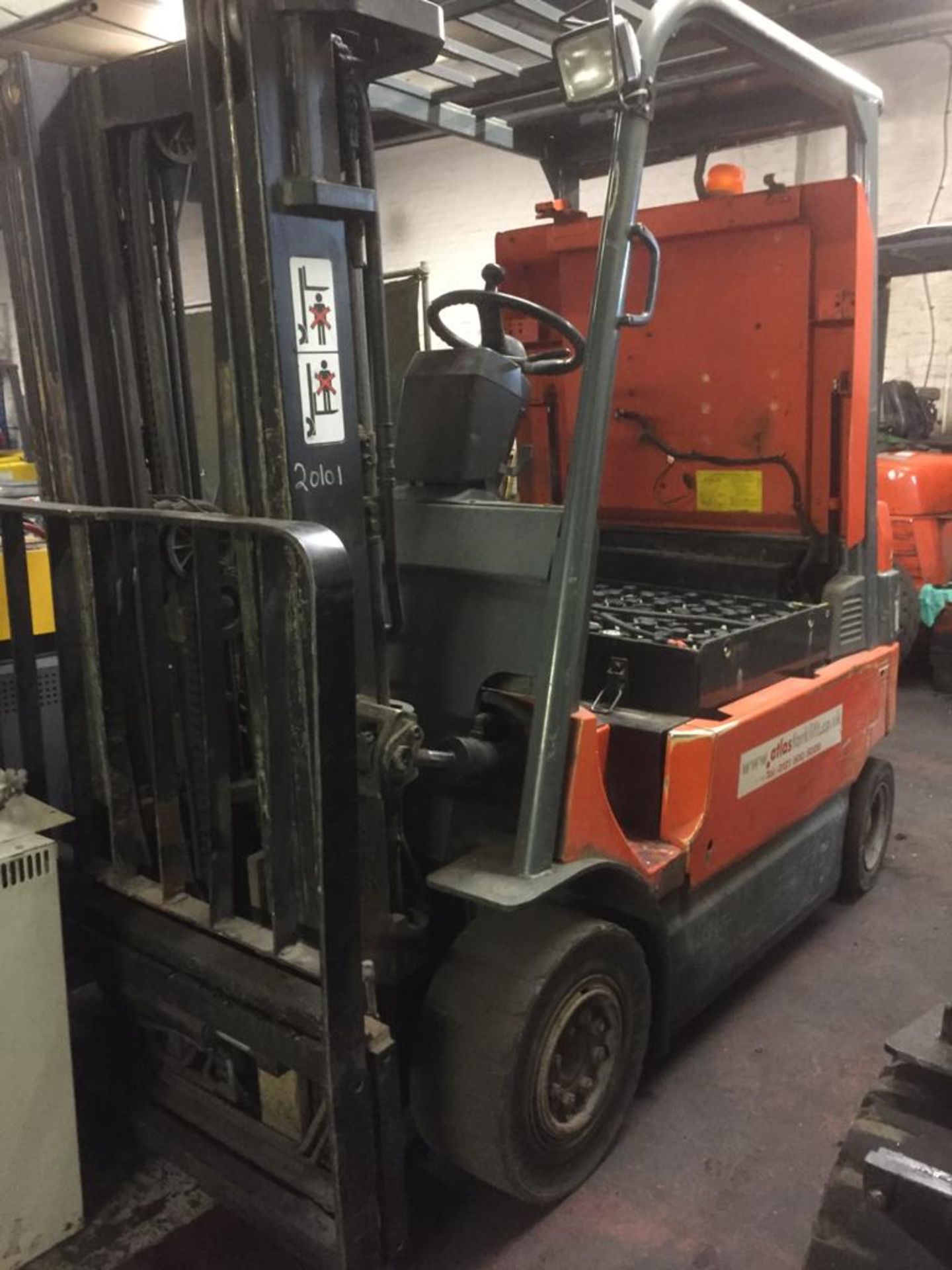 2.5ton Toyota Electric Forklift - Image 2 of 10